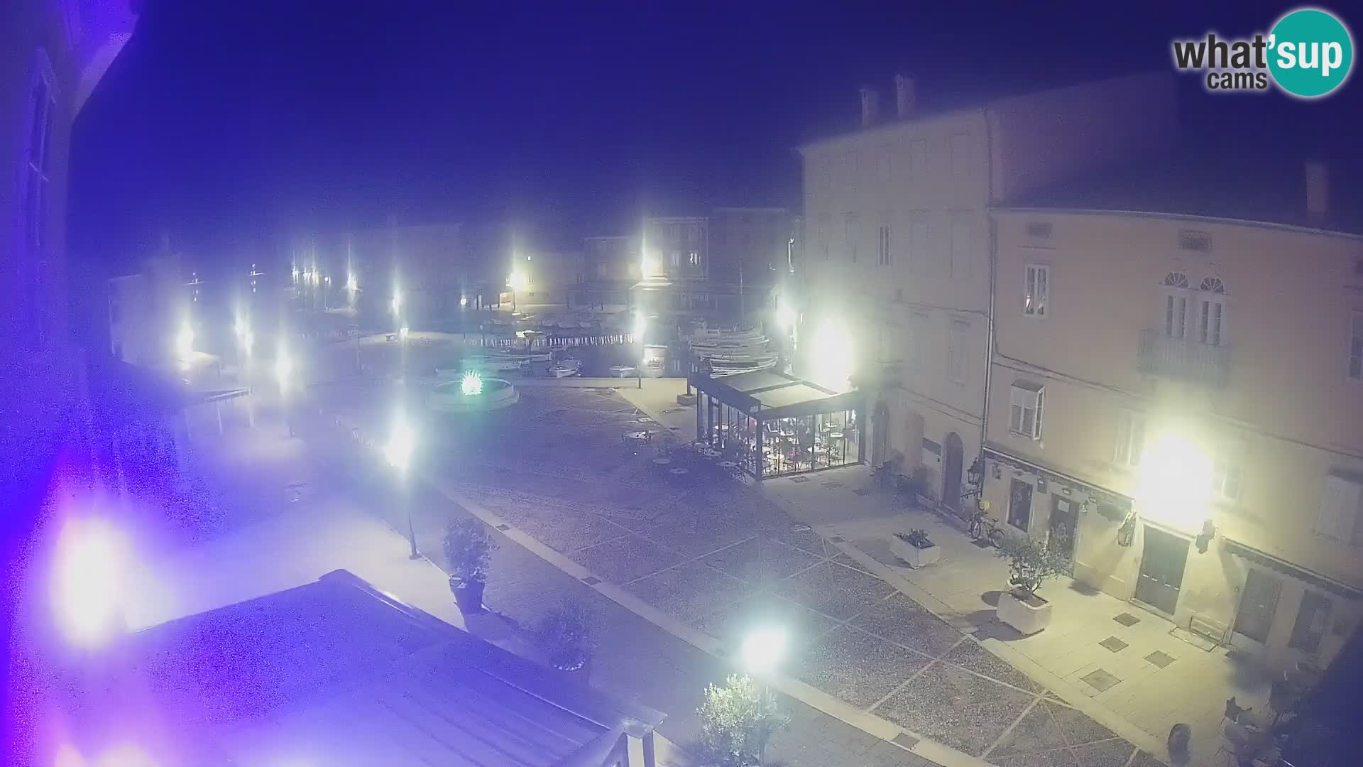 LIVE cam Cres Stadt – Hauptplatz und “mandrač” – Cres Insel – Kroatien