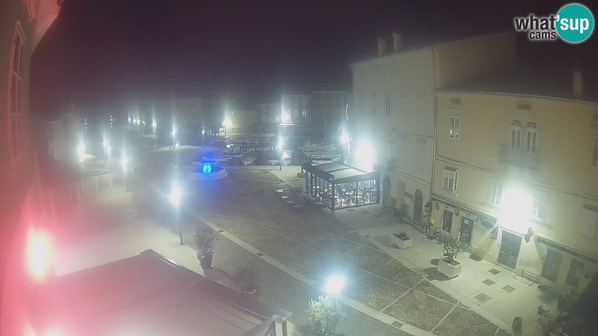 LIVE cam Cres city – place principale et “mandrač” – île de Cres – Croatie