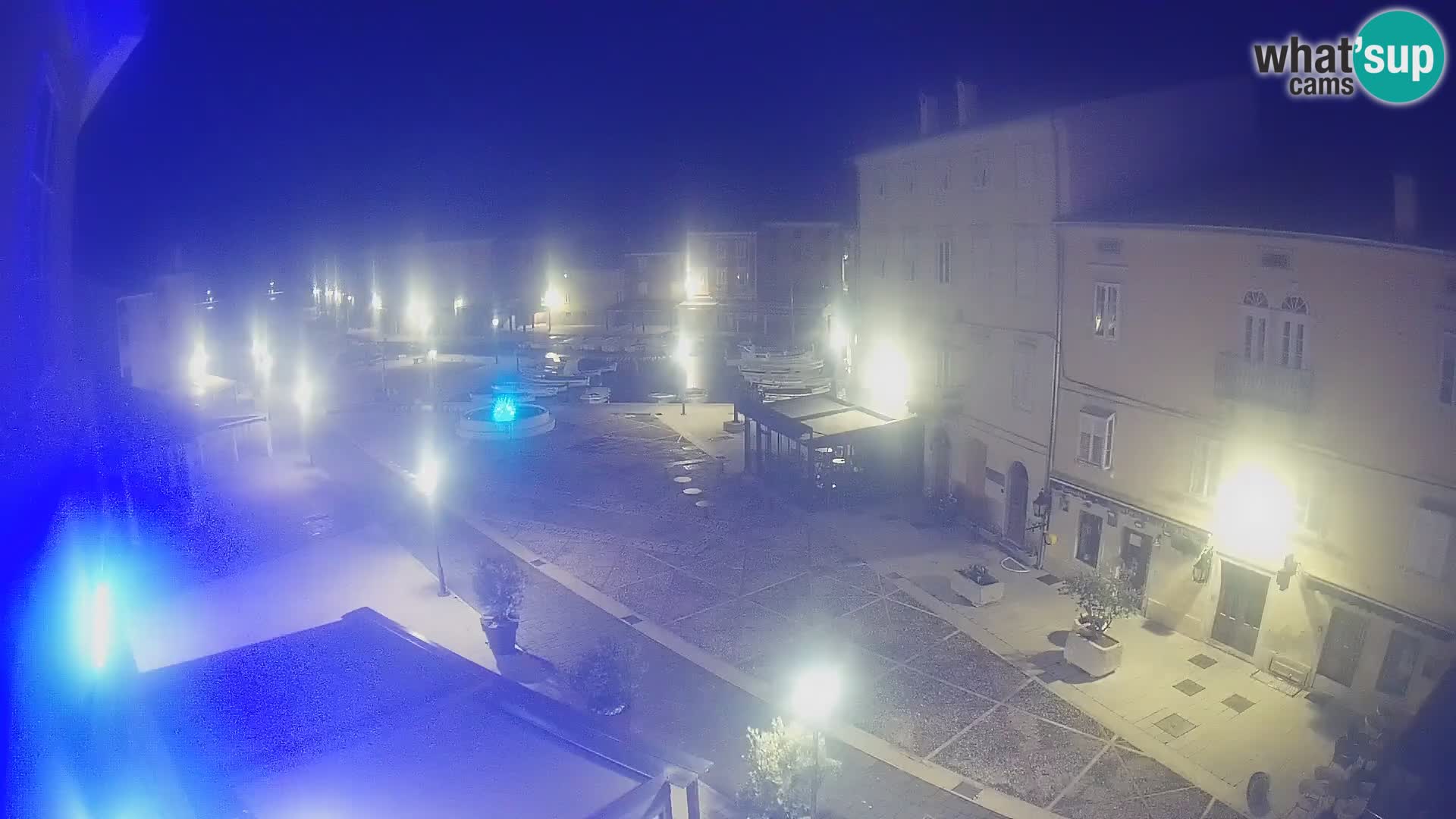 LIVE cam Cres Stadt – Hauptplatz und “mandrač” – Cres Insel – Kroatien