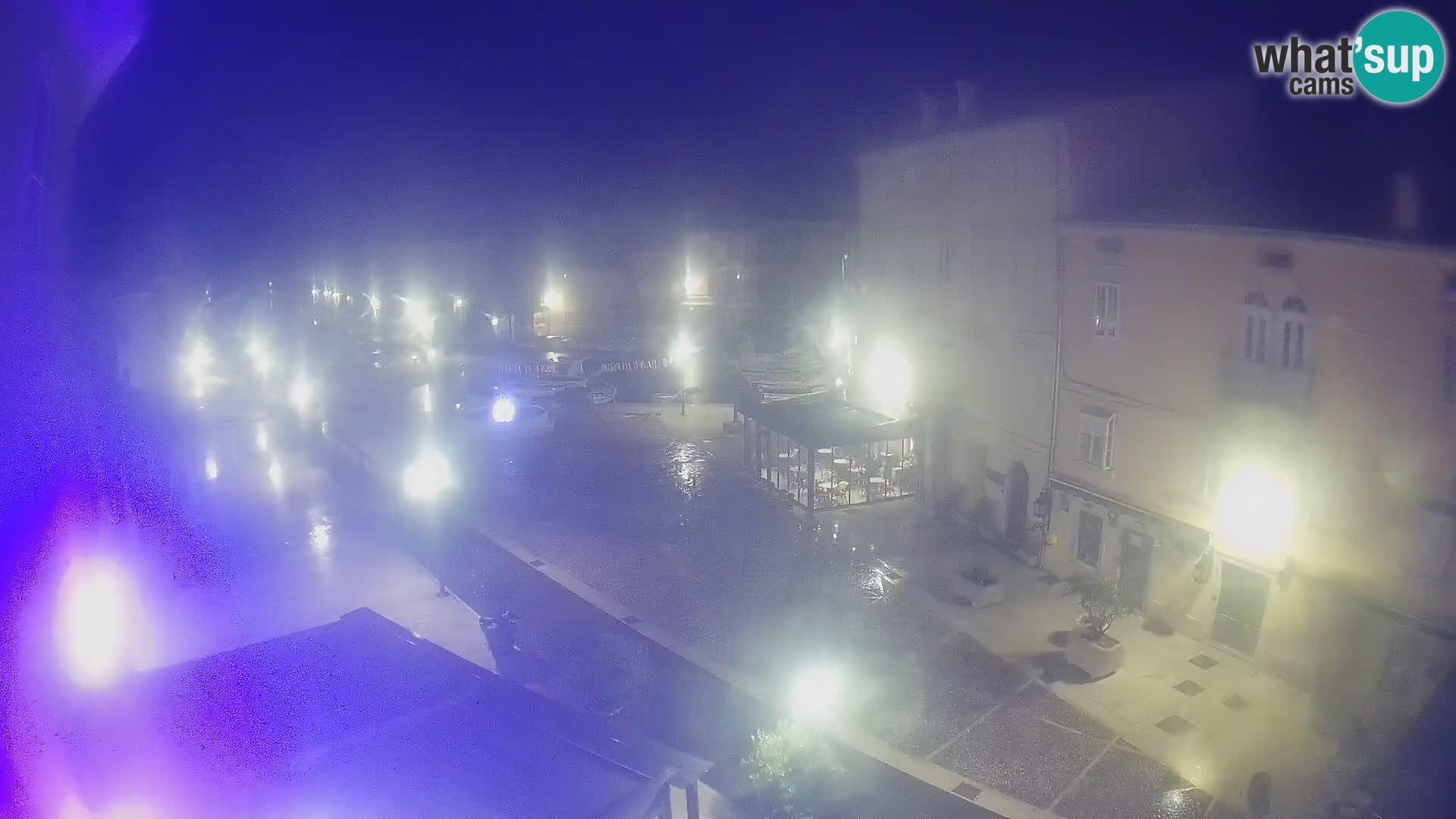 LIVE cam Cres city – place principale et “mandrač” – île de Cres – Croatie