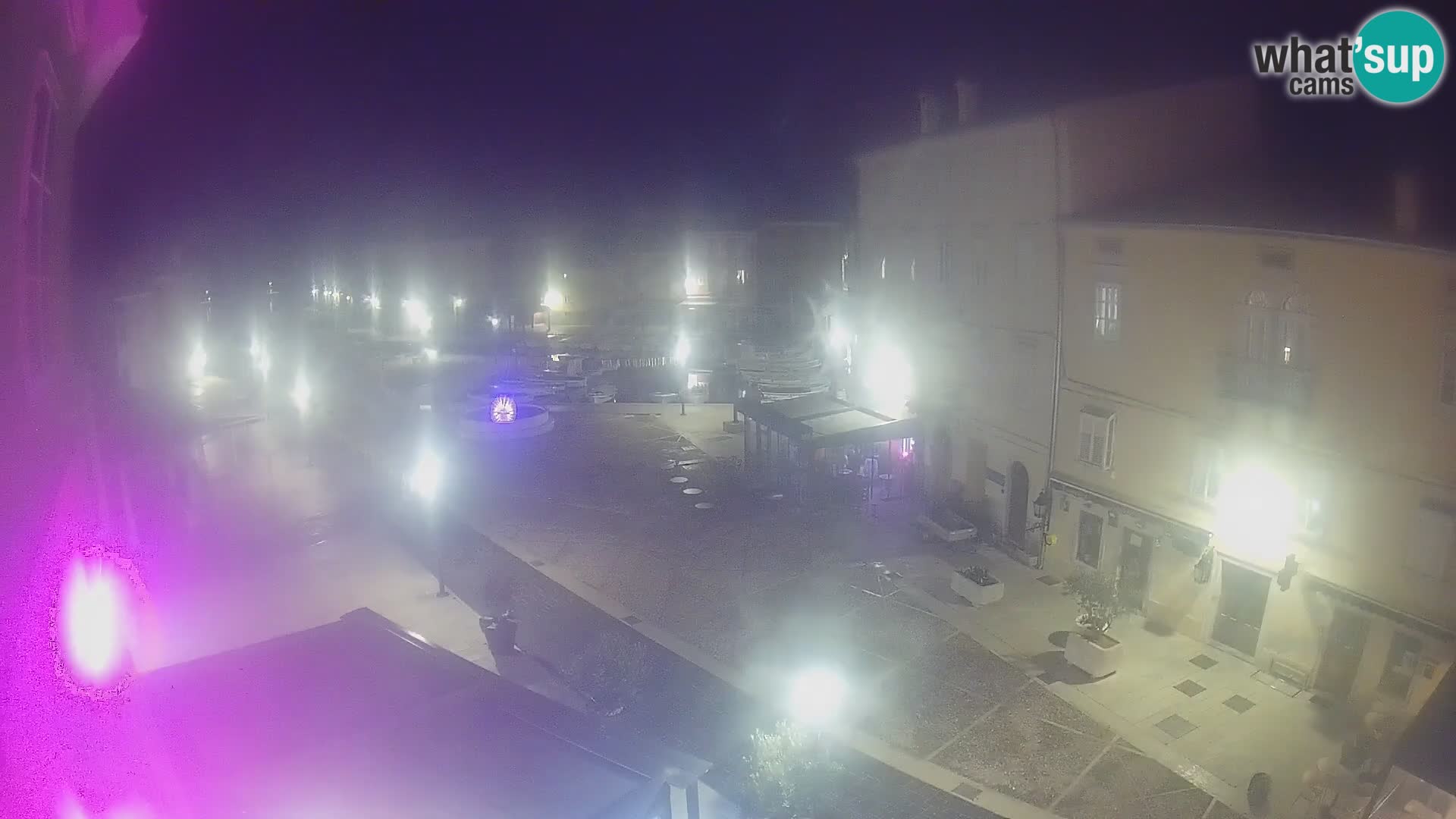 LIVE cam Cres città – piazza principale e “mandrač” – isola di Cherso – Croazia