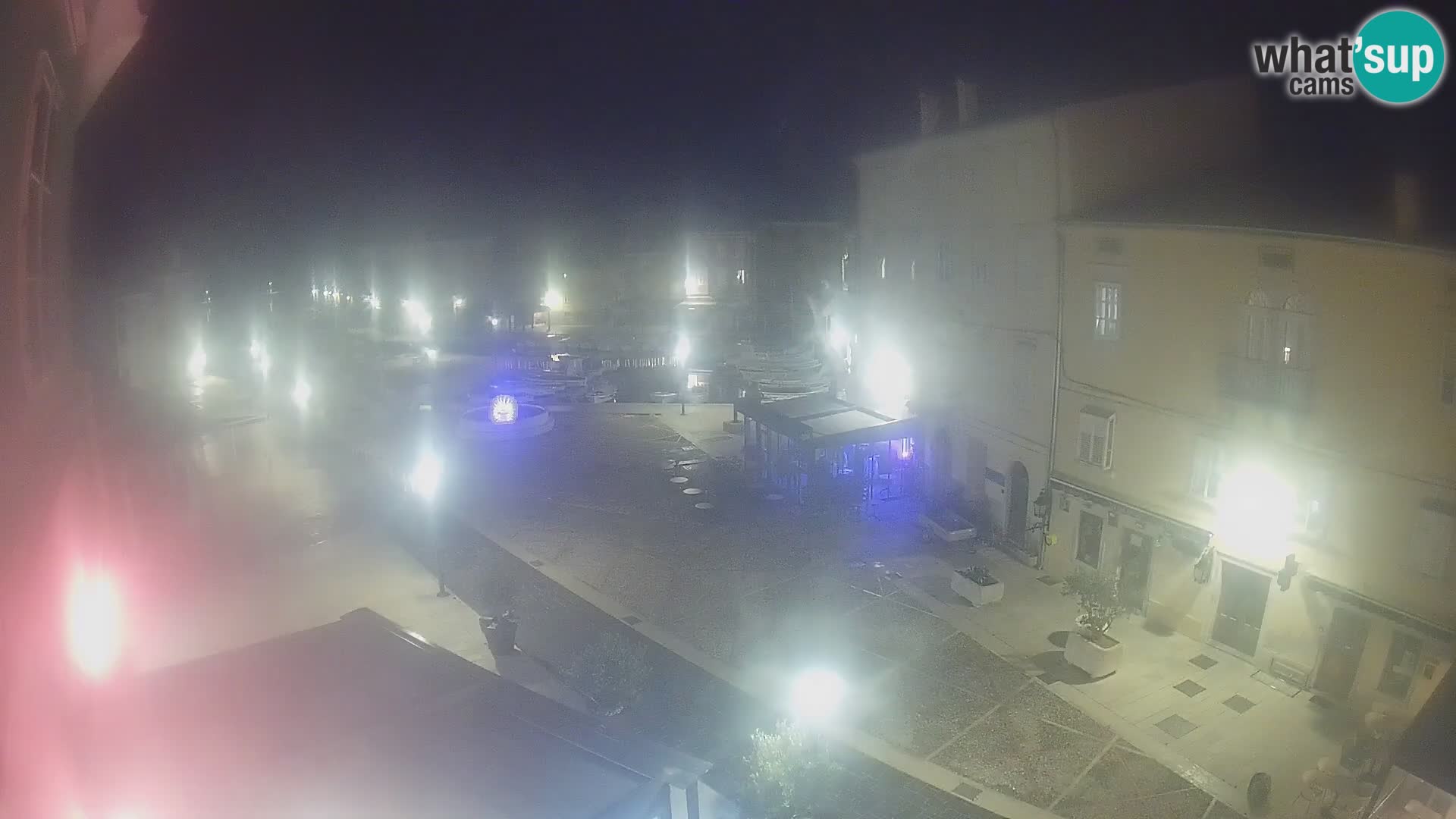 LIVE cam Cres city – place principale et “mandrač” – île de Cres – Croatie