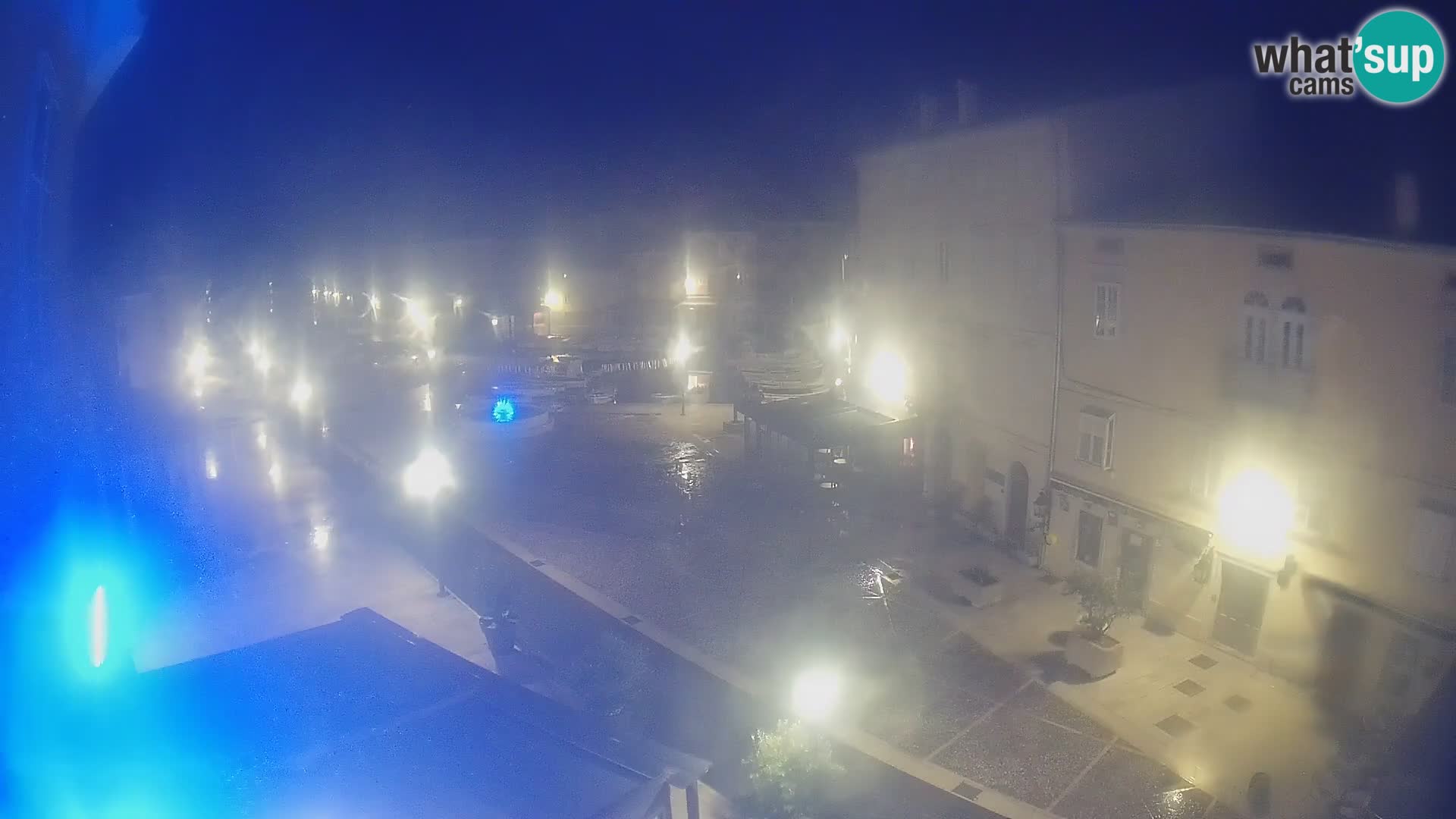 LIVE cam Cres city – place principale et “mandrač” – île de Cres – Croatie