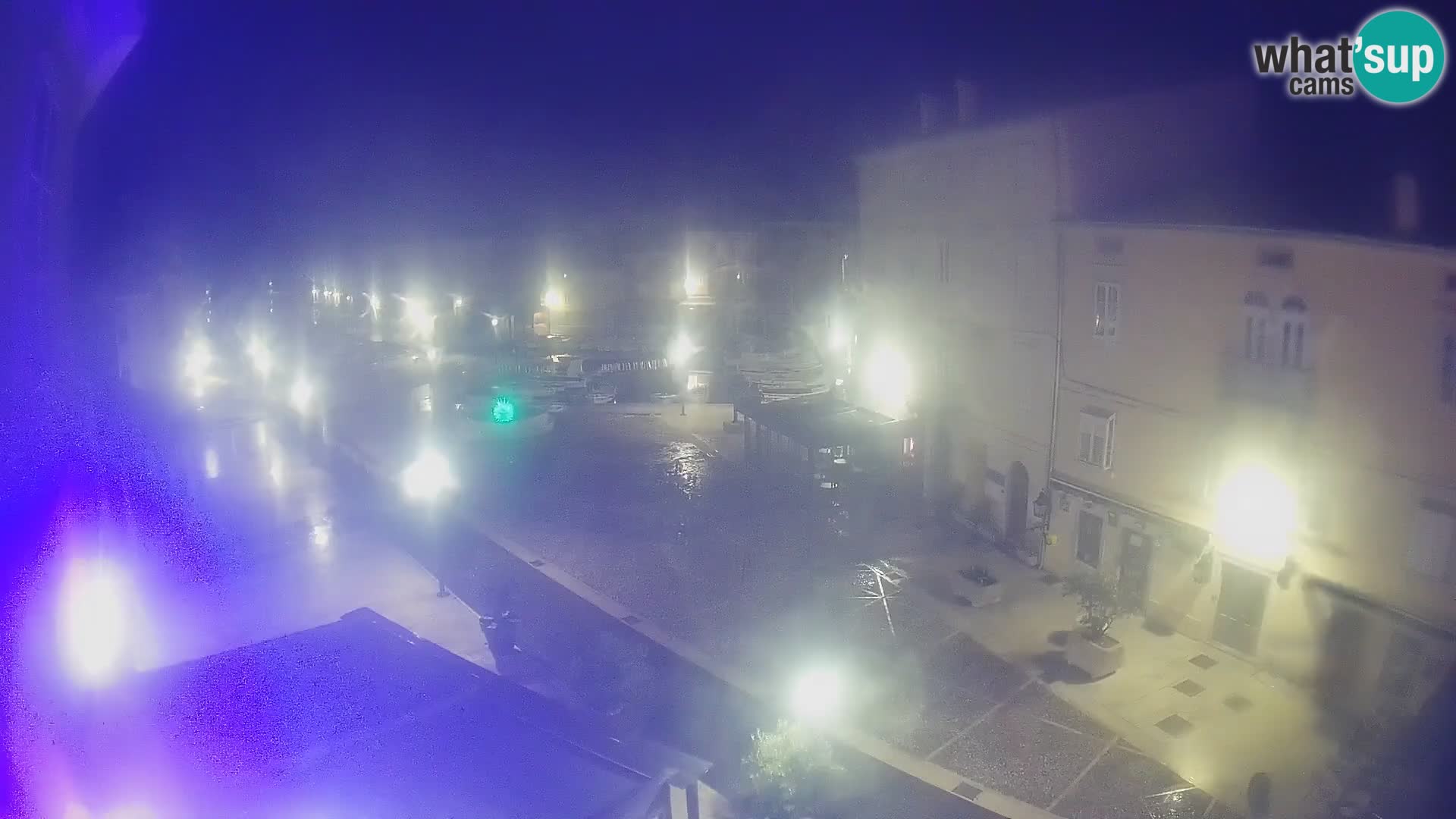 LIVE cam Cres city – place principale et “mandrač” – île de Cres – Croatie