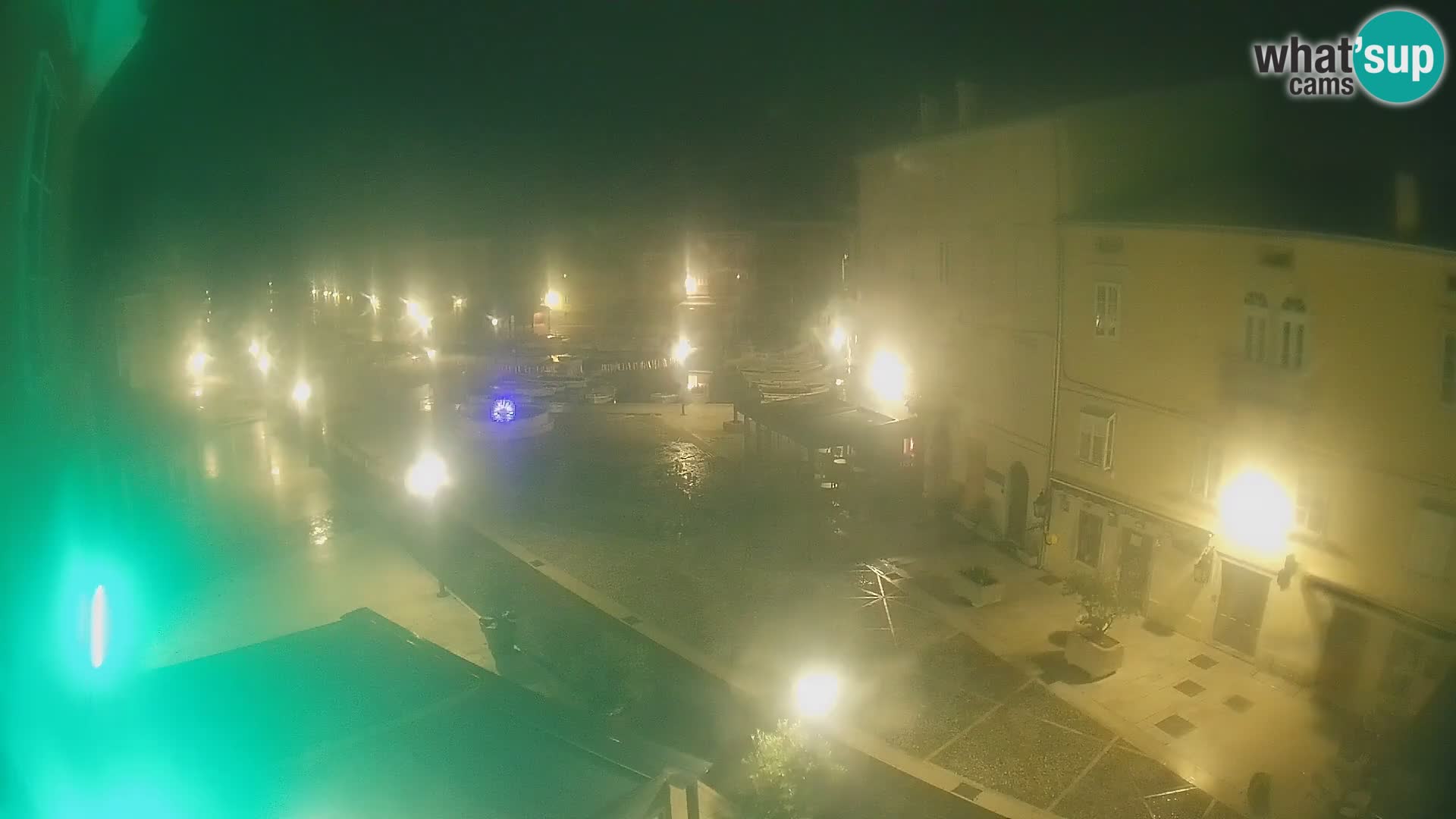 LIVE cam Cres città – piazza principale e “mandrač” – isola di Cherso – Croazia