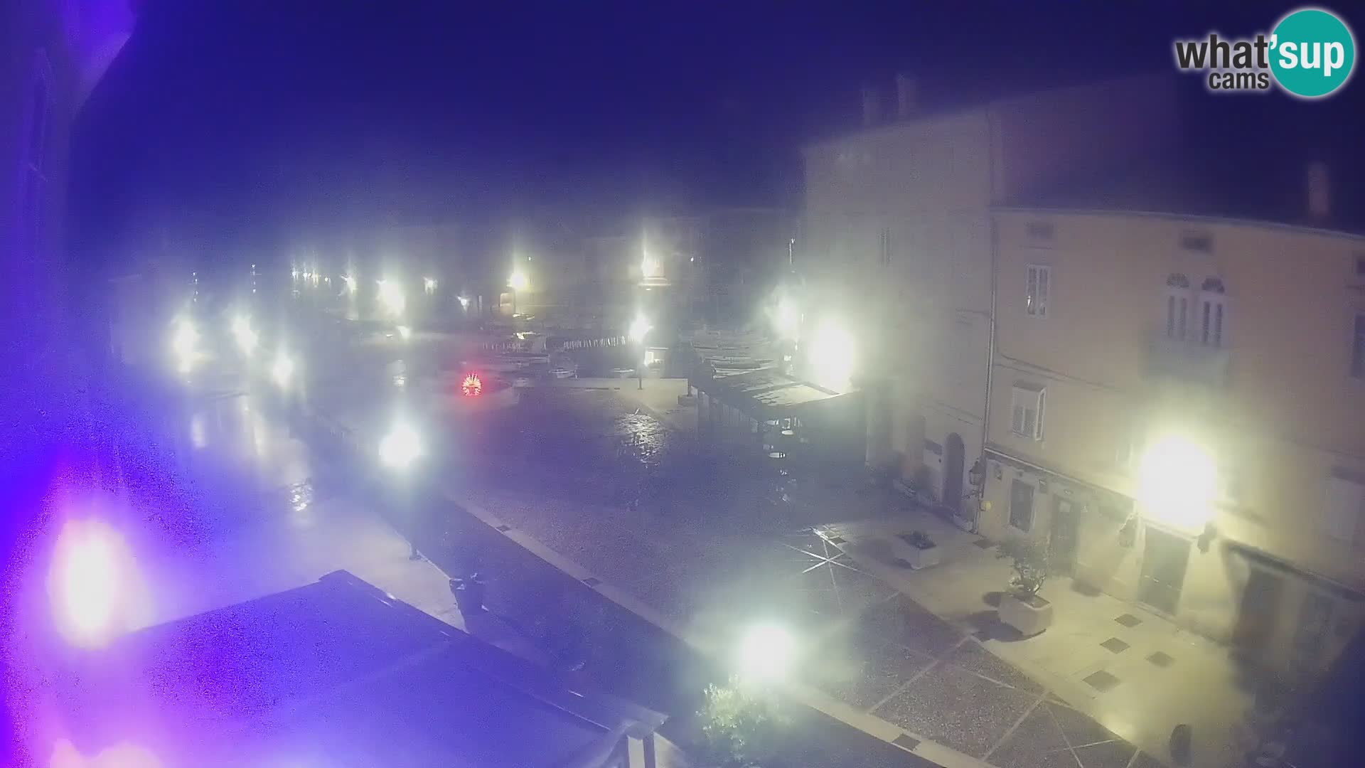 LIVE cam Cres città – piazza principale e “mandrač” – isola di Cherso – Croazia