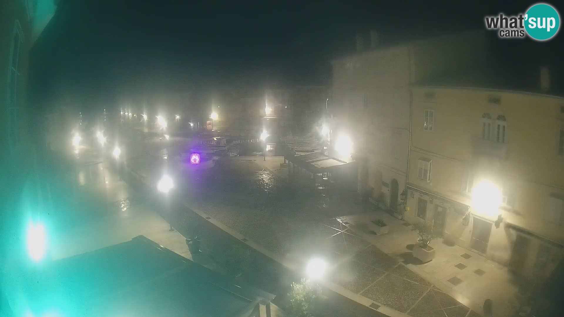 LIVE cam Cres Stadt – Hauptplatz und “mandrač” – Cres Insel – Kroatien