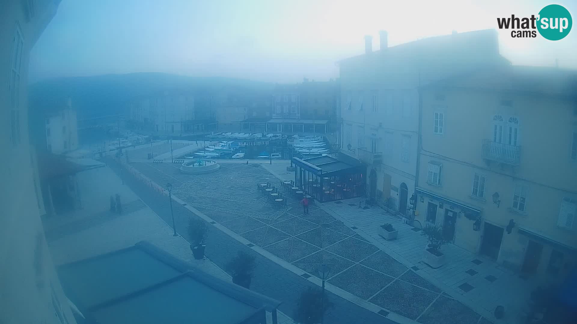 LIVE cam Cres Stadt – Hauptplatz und “mandrač” – Cres Insel – Kroatien