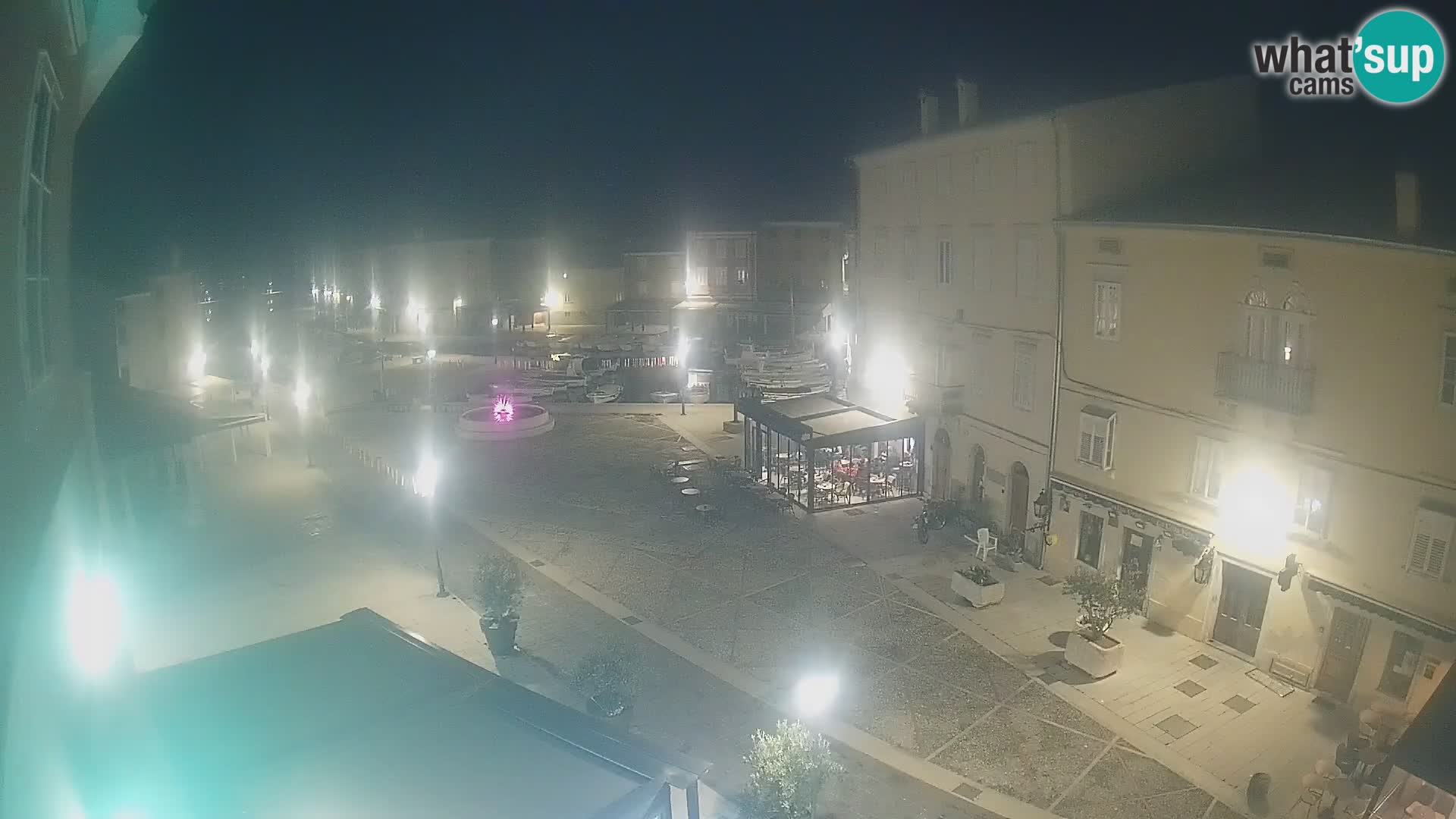 LIVE cam Cres Stadt – Hauptplatz und “mandrač” – Cres Insel – Kroatien