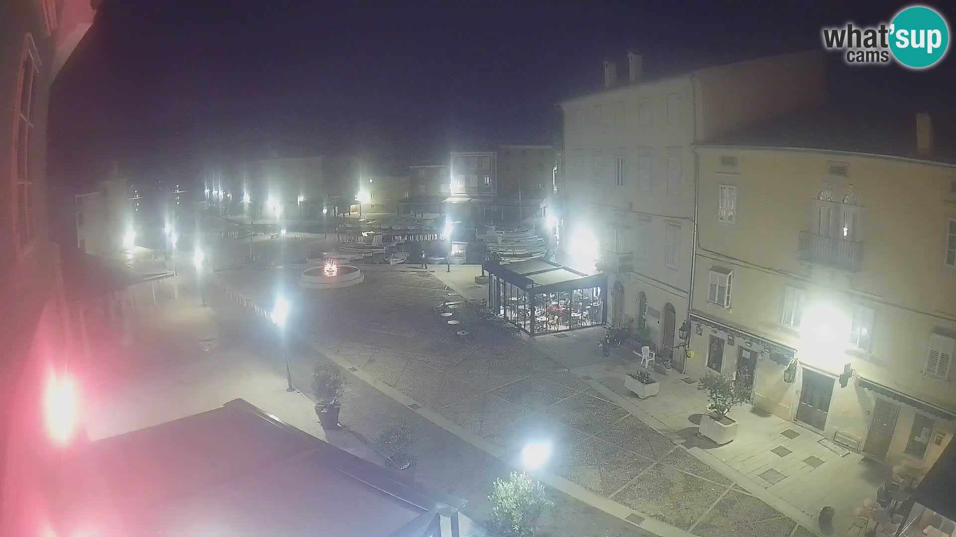 LIVE cam Cres city – place principale et “mandrač” – île de Cres – Croatie