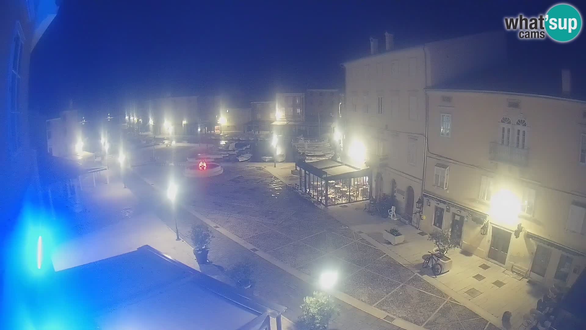 LIVE cam Cres città – piazza principale e “mandrač” – isola di Cherso – Croazia