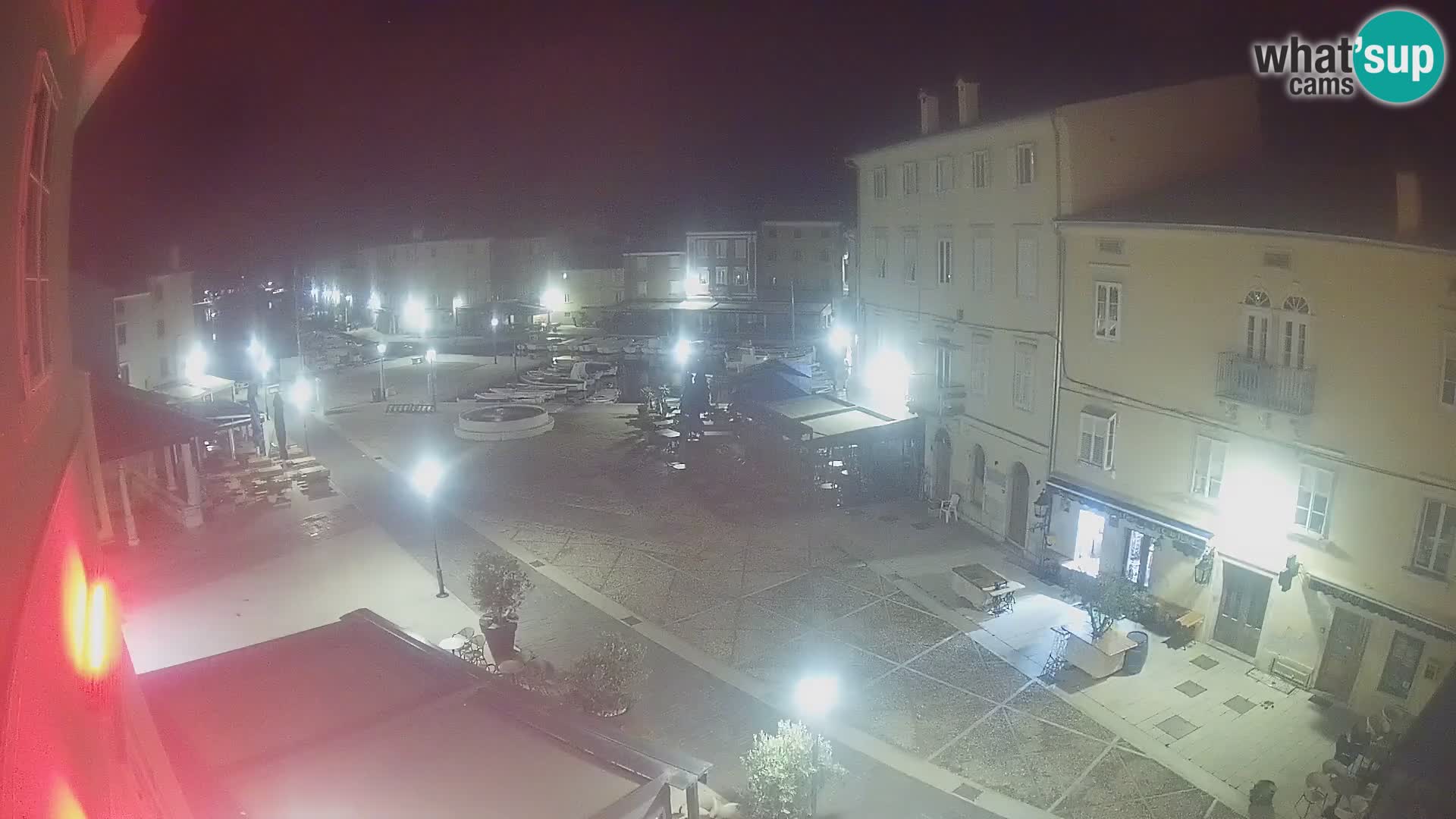 LIVE cam Cres città – piazza principale e “mandrač” – isola di Cherso – Croazia