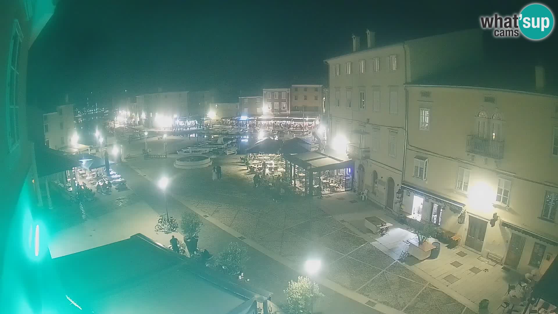 LIVE cam Cres city – main square and “mandrač” – Cres island – Croatia