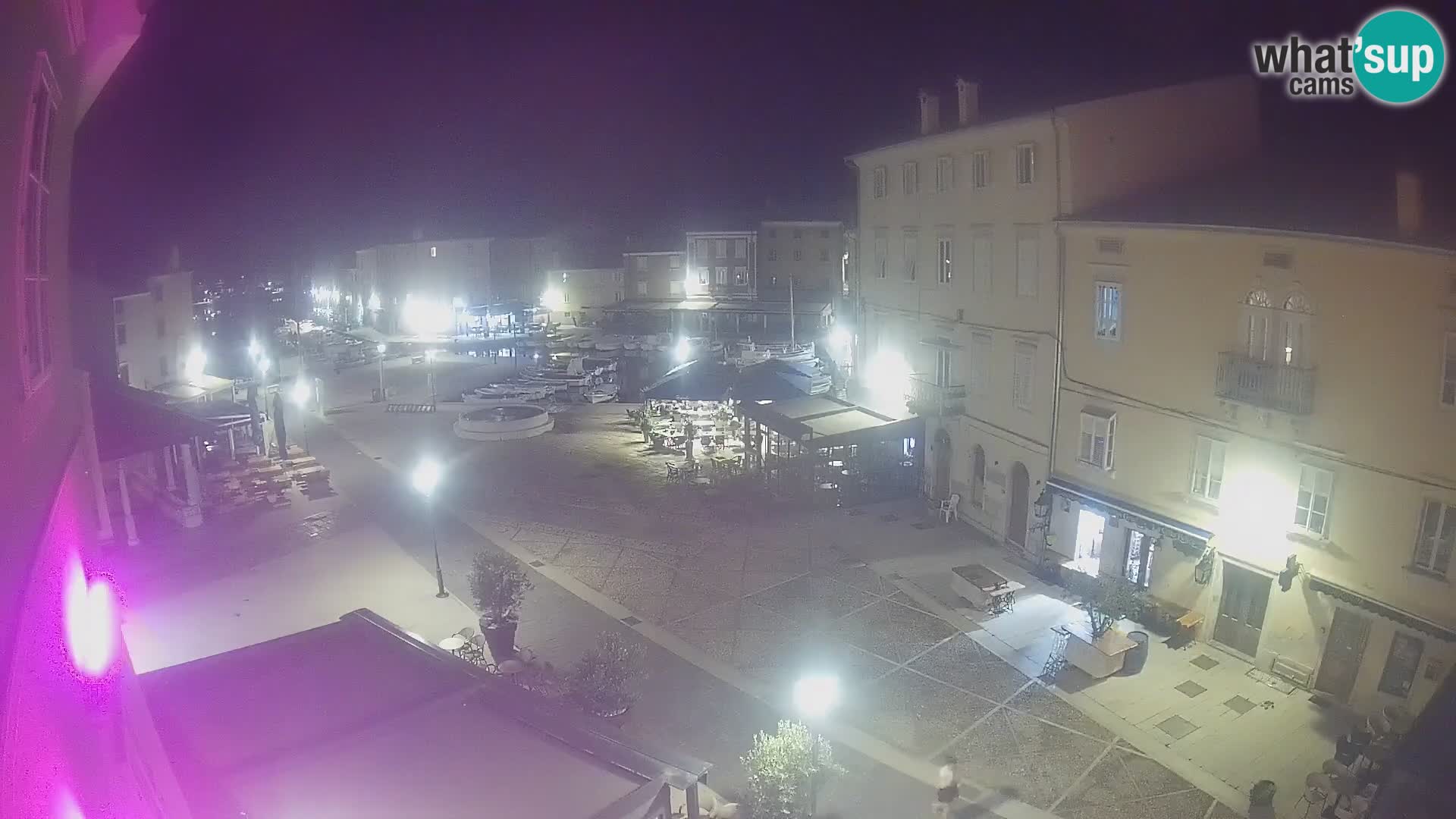 LIVE cam Cres Stadt – Hauptplatz und “mandrač” – Cres Insel – Kroatien