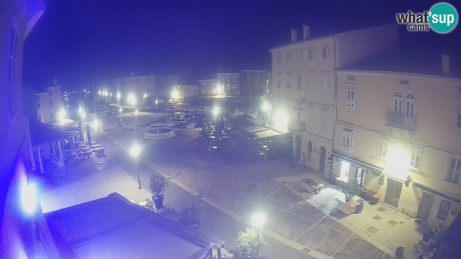 LIVE cam Cres città – piazza principale e “mandrač” – isola di Cherso – Croazia