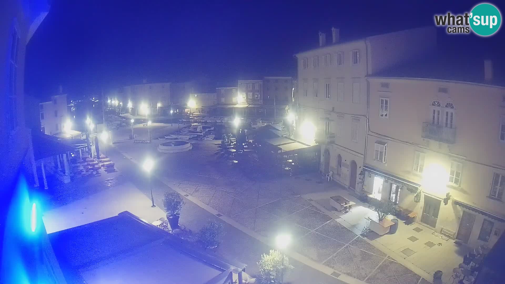 LIVE cam Cres città – piazza principale e “mandrač” – isola di Cherso – Croazia