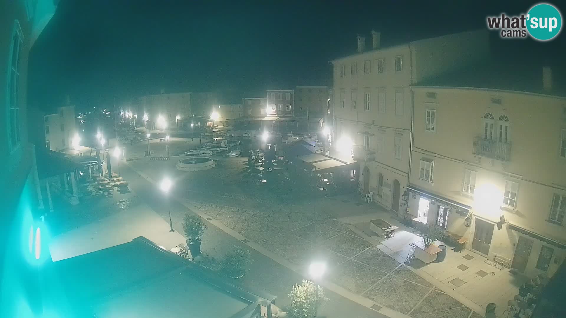 LIVE cam Cres Stadt – Hauptplatz und “mandrač” – Cres Insel – Kroatien
