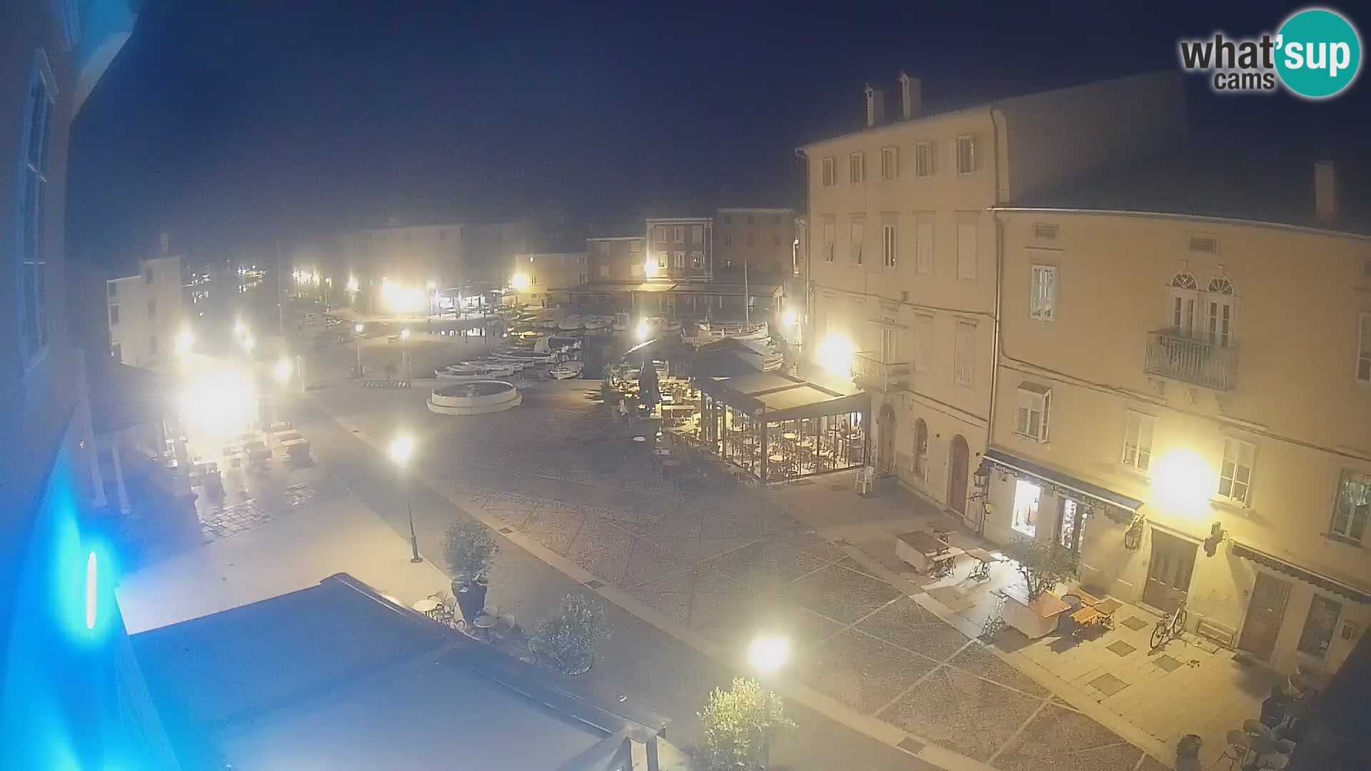 LIVE cam Cres città – piazza principale e “mandrač” – isola di Cherso – Croazia