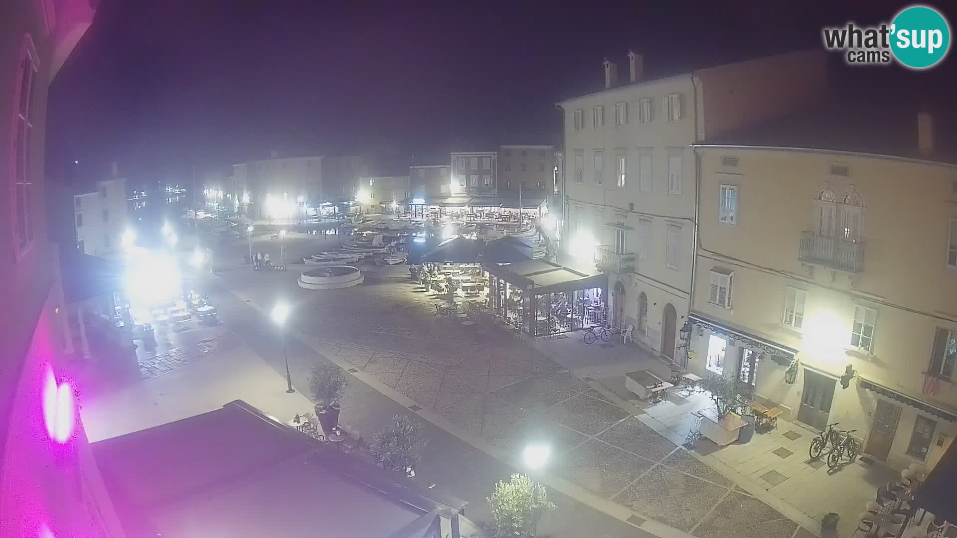 LIVE cam Cres city – main square and “mandrač” – Cres island – Croatia