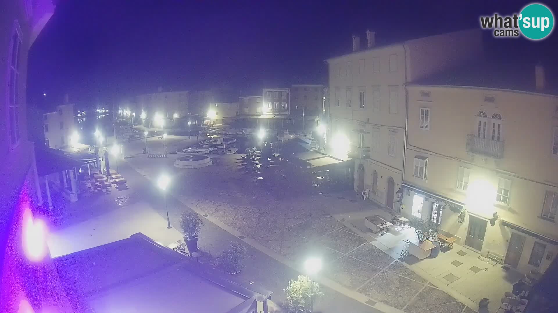 LIVE cam Cres Stadt – Hauptplatz und “mandrač” – Cres Insel – Kroatien