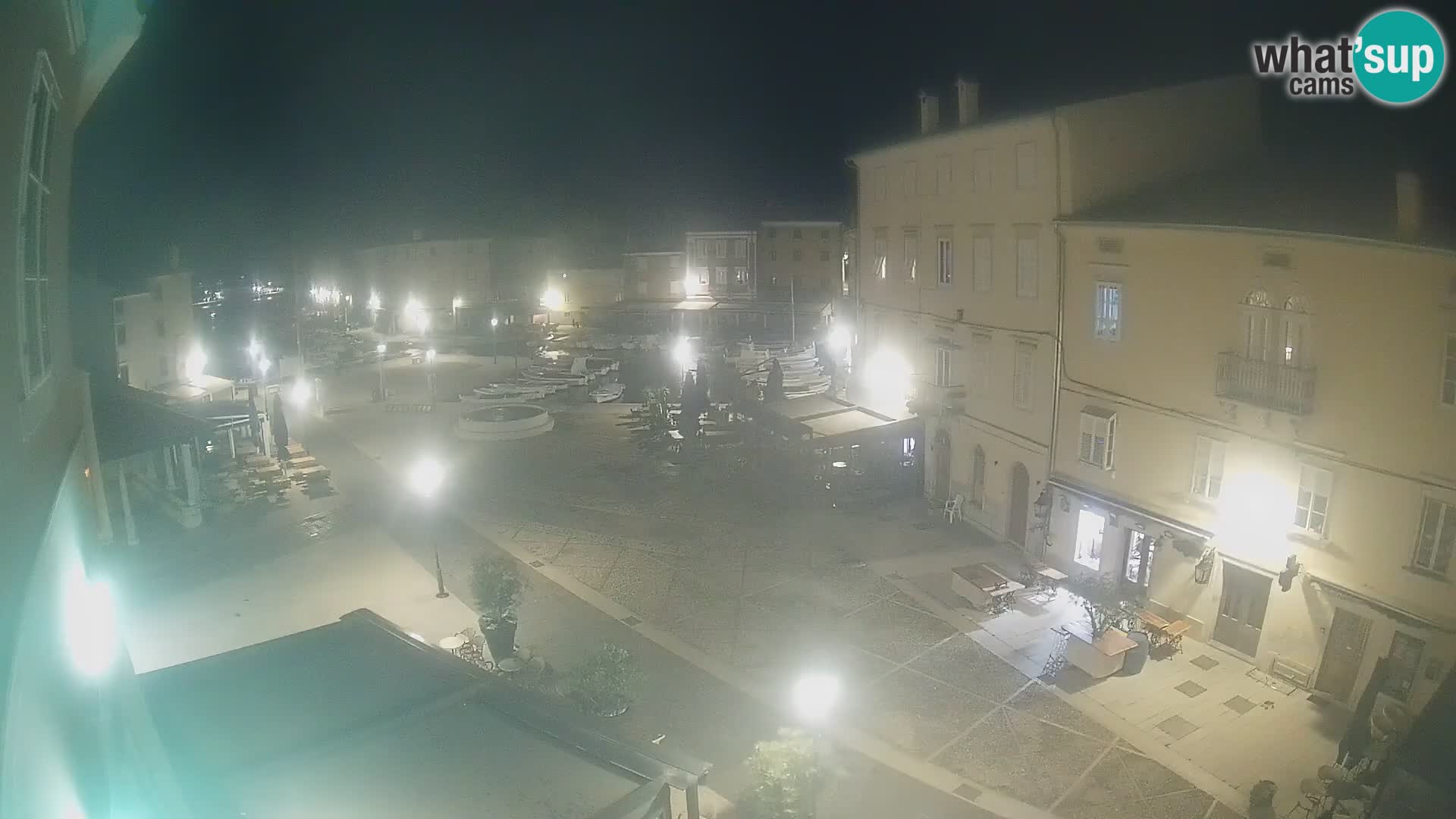 LIVE cam Cres città – piazza principale e “mandrač” – isola di Cherso – Croazia