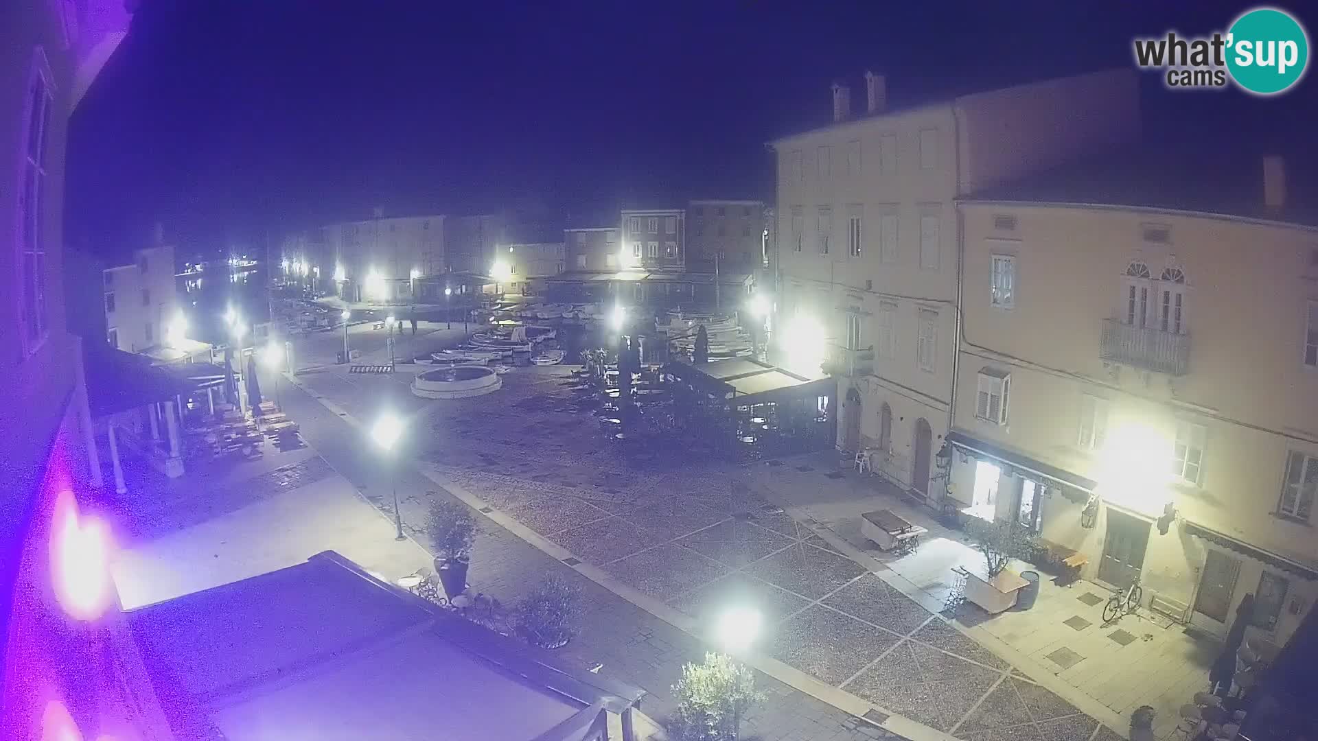 LIVE cam Cres city – main square and “mandrač” – Cres island – Croatia