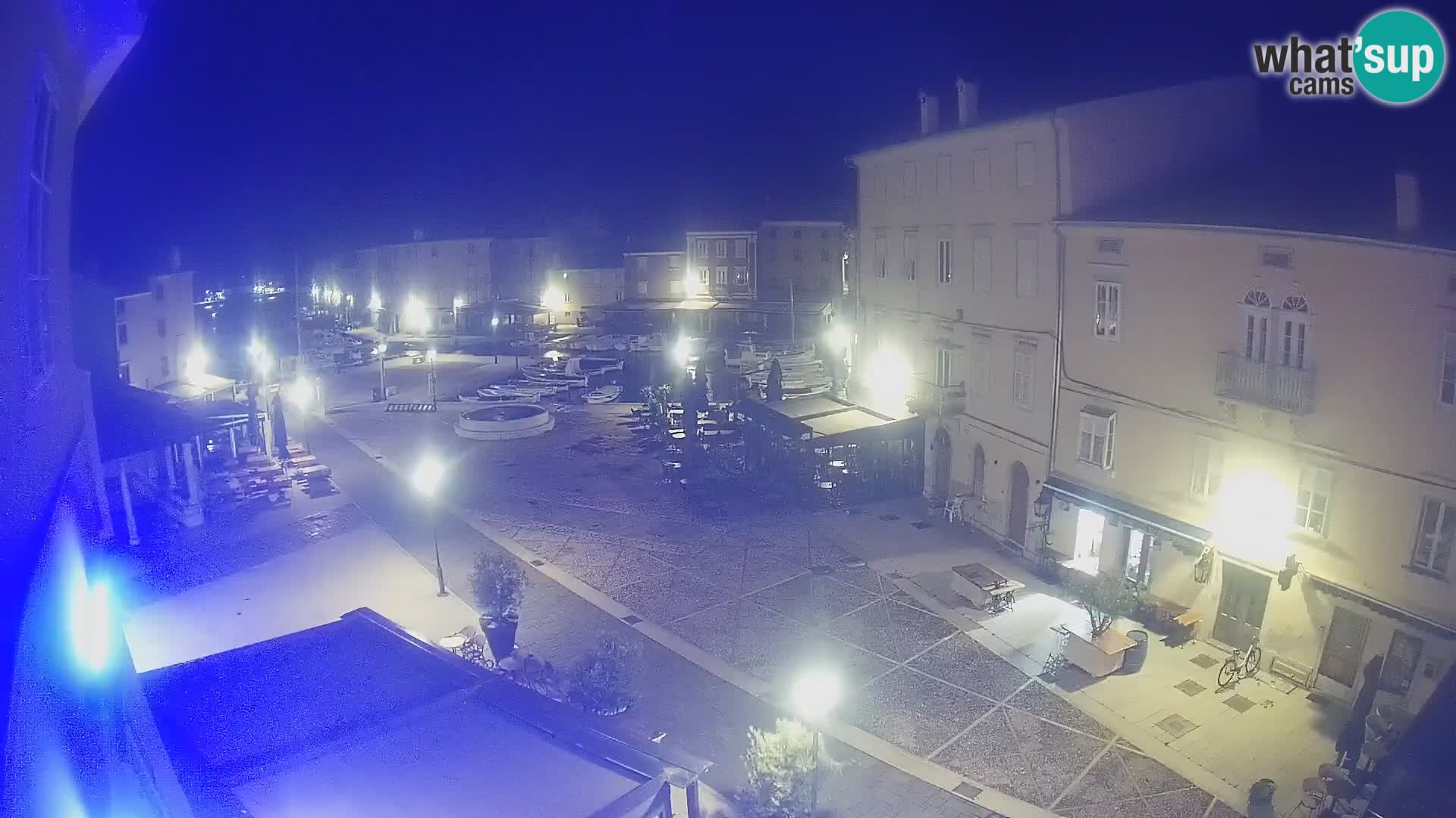 LIVE cam Cres Stadt – Hauptplatz und “mandrač” – Cres Insel – Kroatien