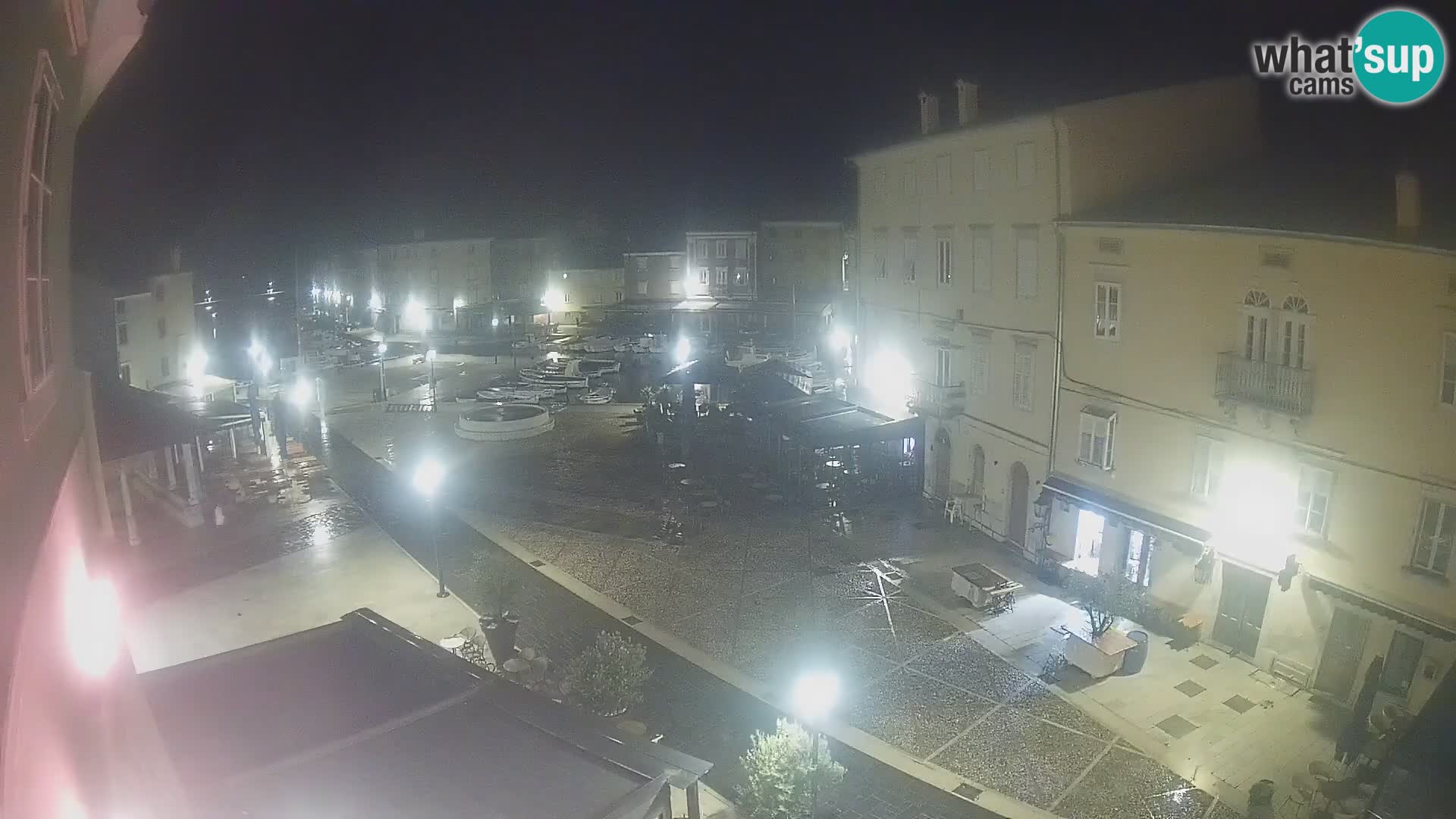 LIVE cam Cres Stadt – Hauptplatz und “mandrač” – Cres Insel – Kroatien