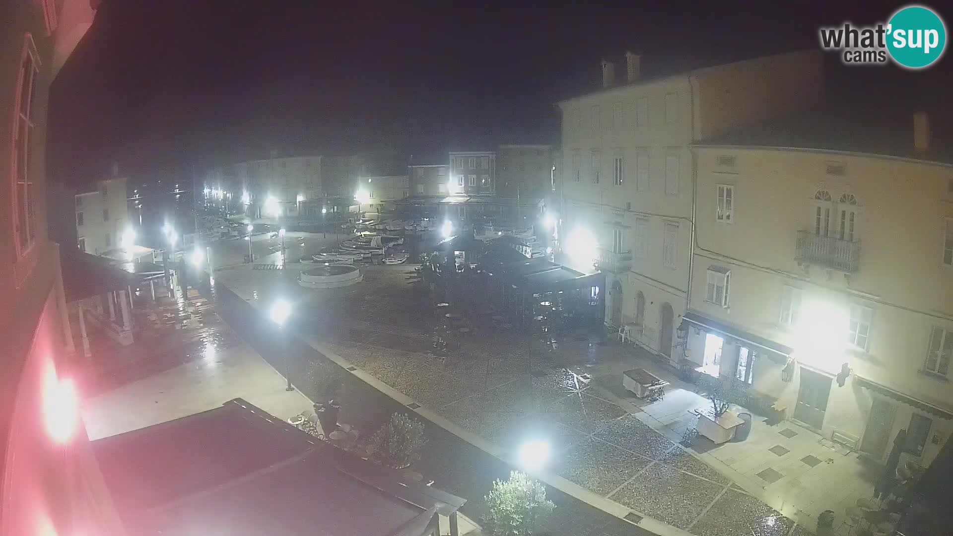 LIVE cam Cres city – place principale et “mandrač” – île de Cres – Croatie