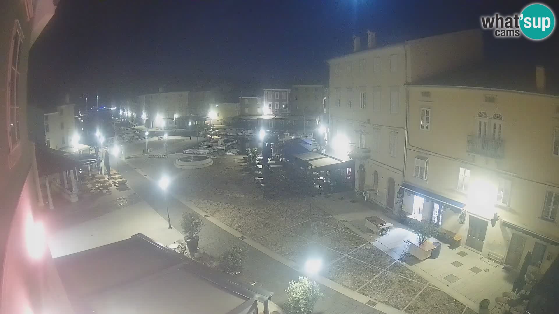 LIVE cam Cres Stadt – Hauptplatz und “mandrač” – Cres Insel – Kroatien