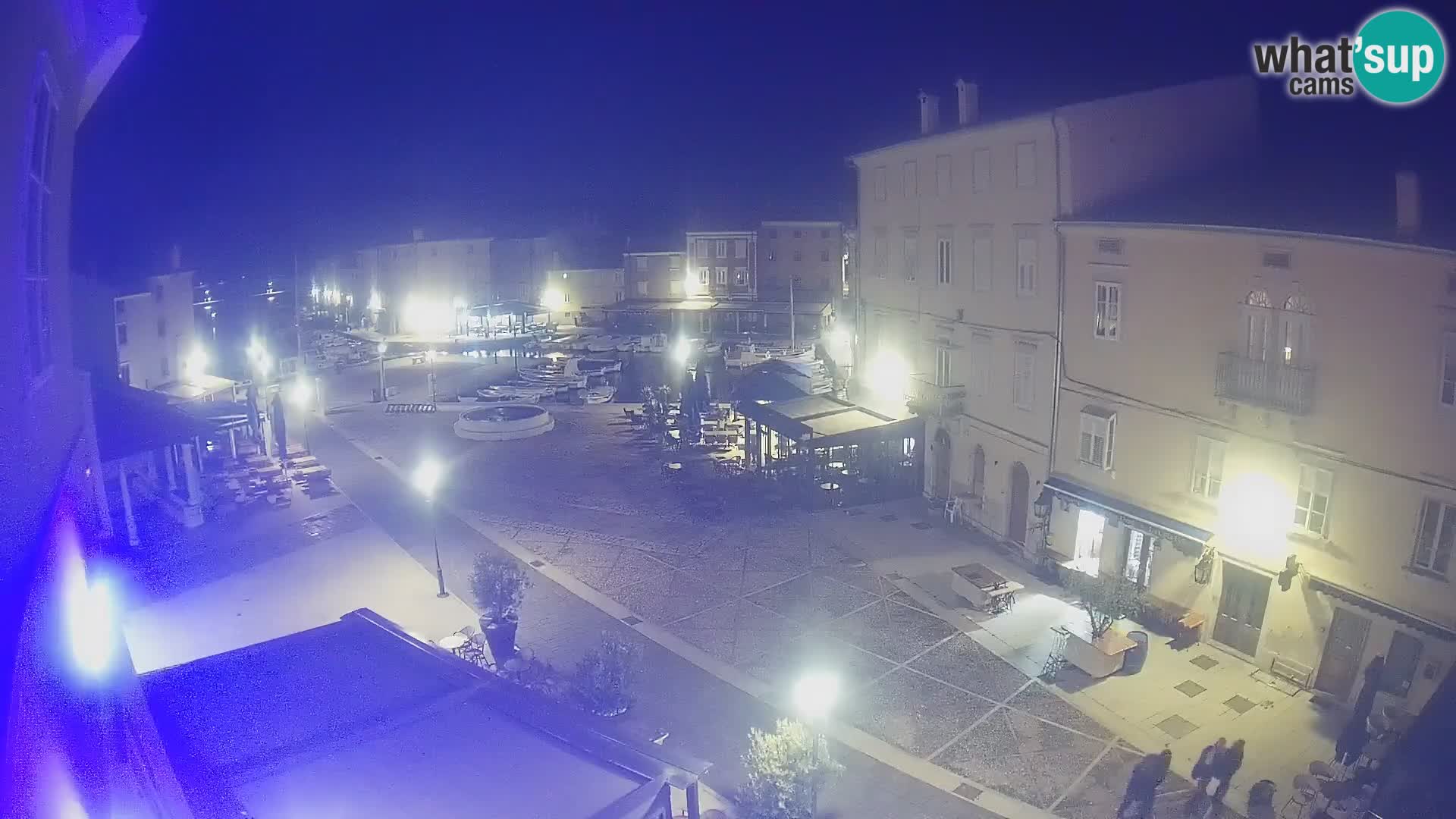 LIVE cam Cres città – piazza principale e “mandrač” – isola di Cherso – Croazia