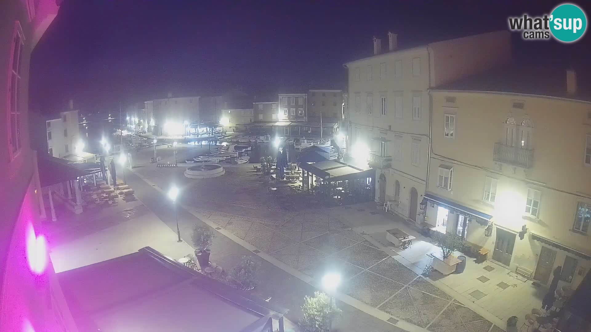 LIVE cam Cres city – main square and “mandrač” – Cres island – Croatia