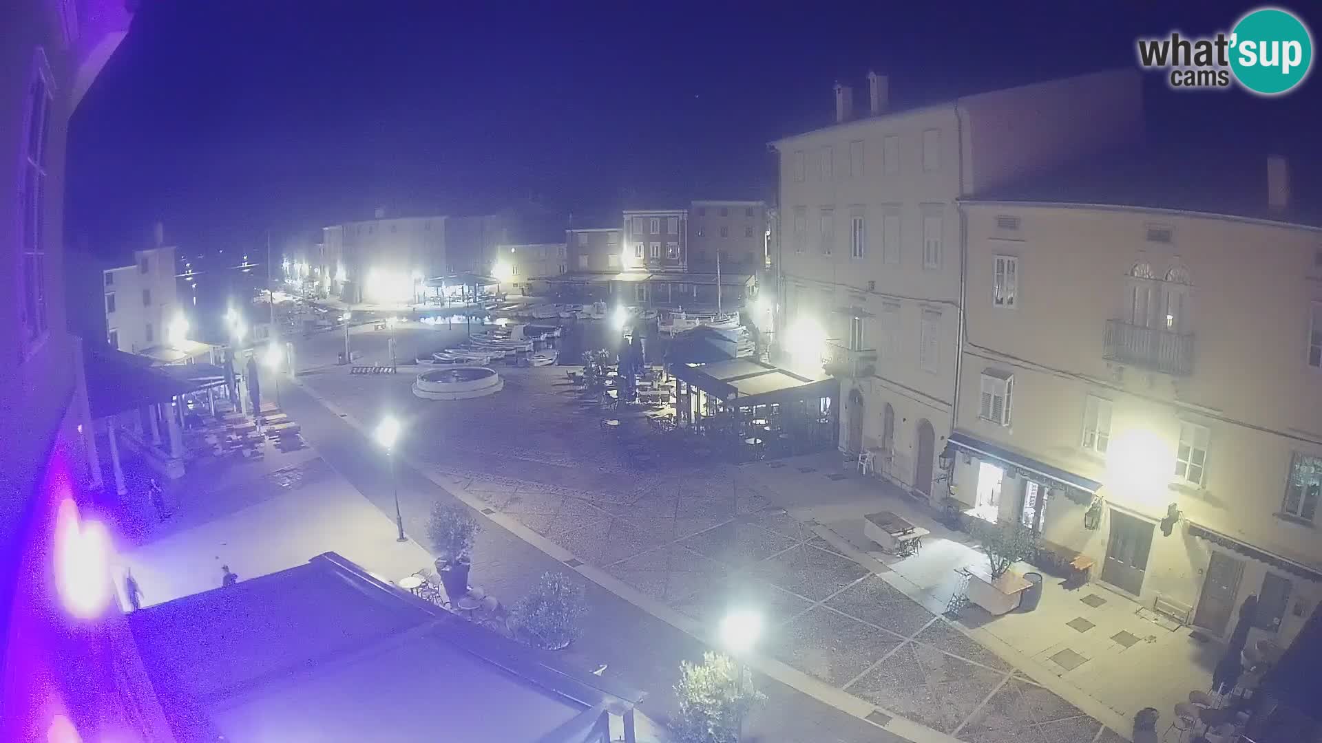 LIVE cam Cres city – main square and “mandrač” – Cres island – Croatia