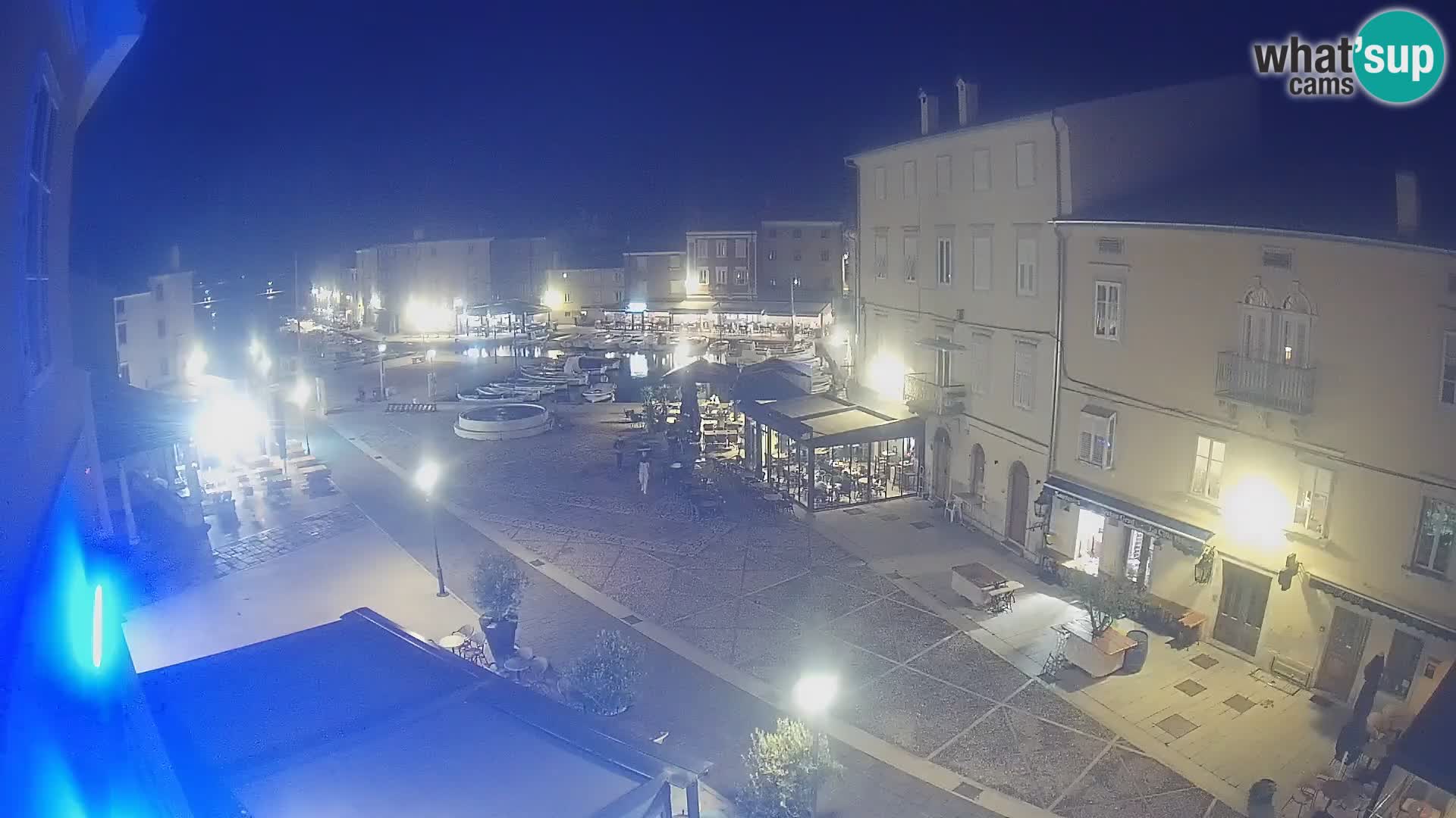 LIVE cam Cres city – main square and “mandrač” – Cres island – Croatia