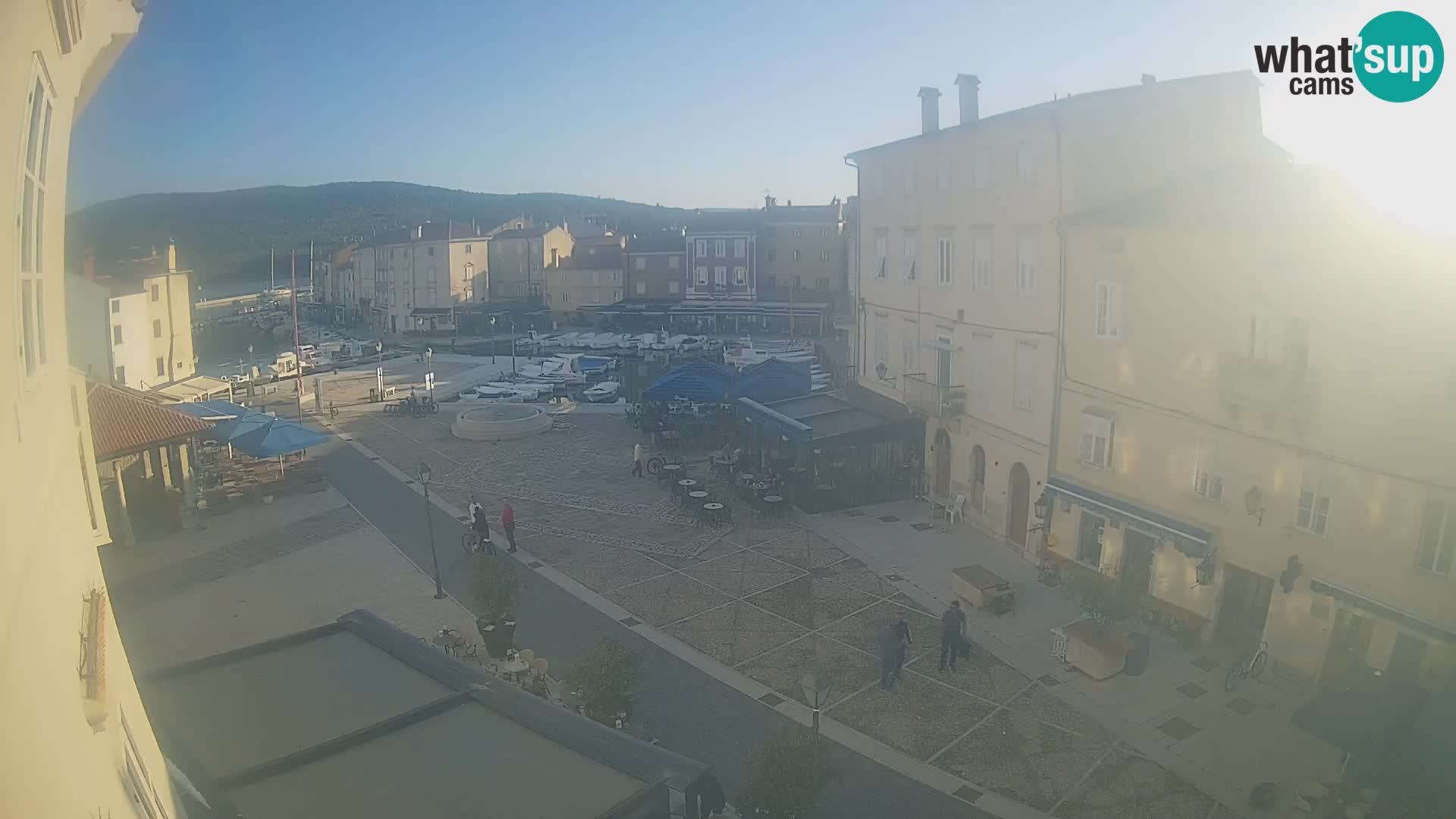 LIVE cam Cres city – main square and “mandrač” – Cres island – Croatia