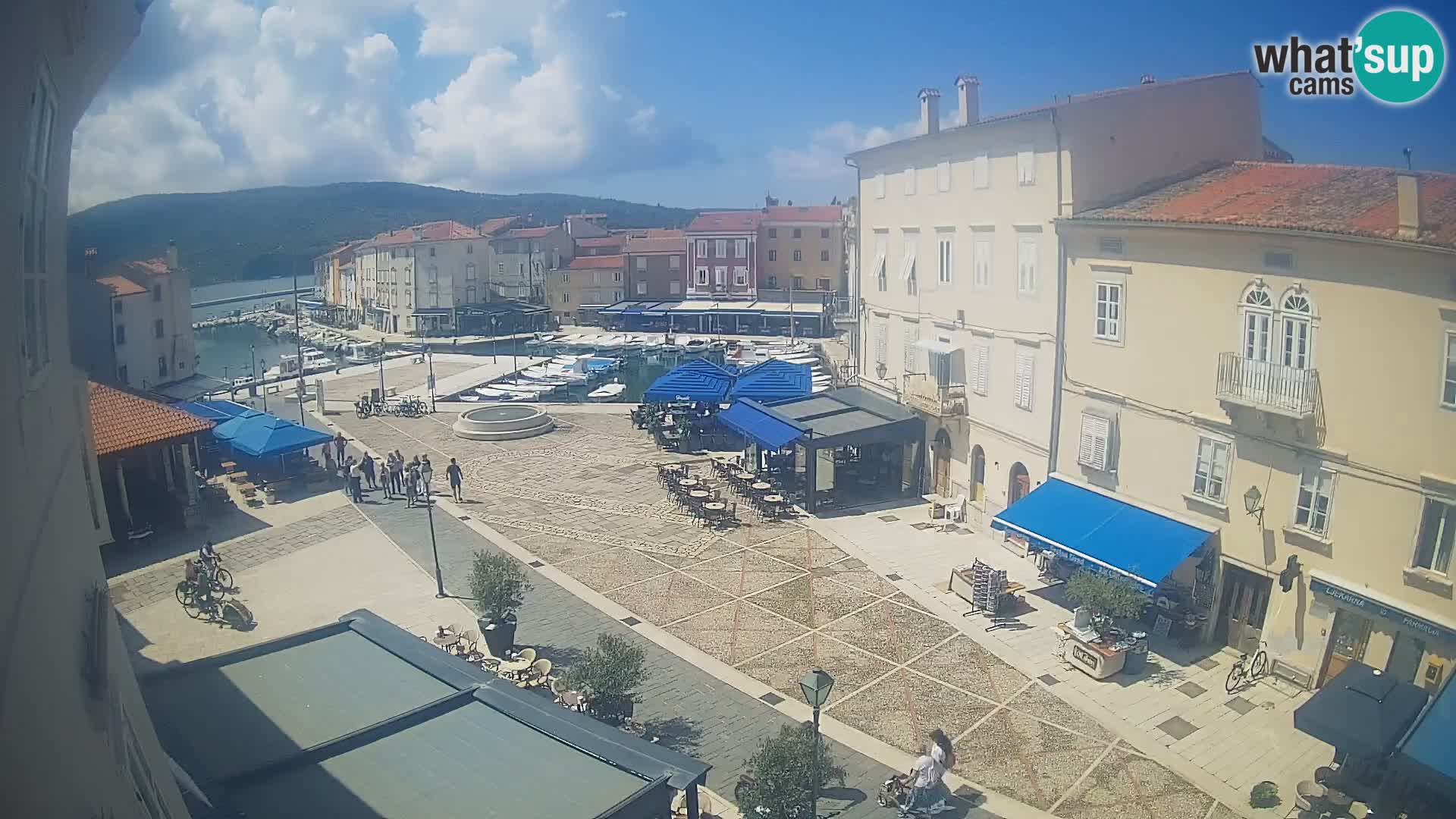 LIVE cam Cres city – main square and “mandrač” – Cres island – Croatia