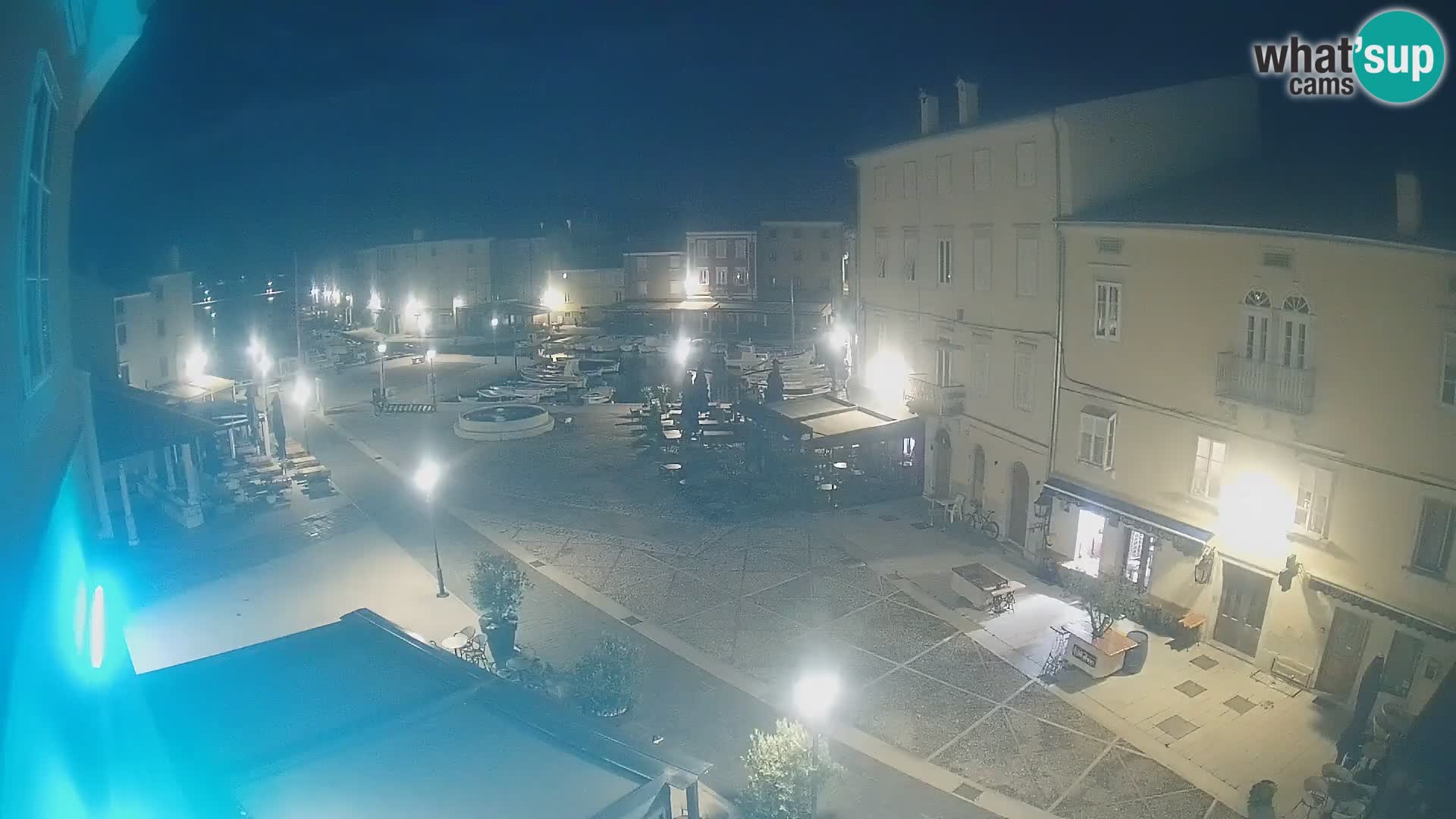 LIVE cam Cres città – piazza principale e “mandrač” – isola di Cherso – Croazia