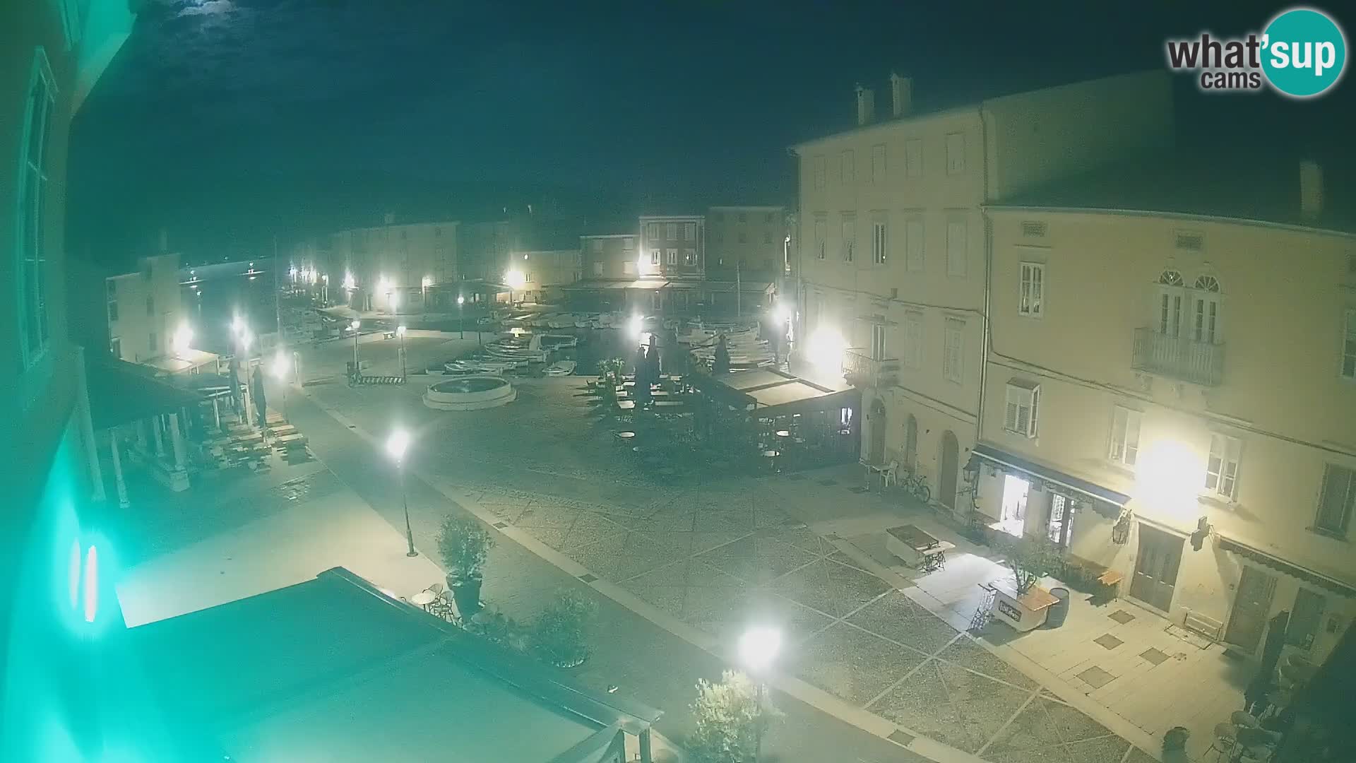 LIVE cam Cres città – piazza principale e “mandrač” – isola di Cherso – Croazia