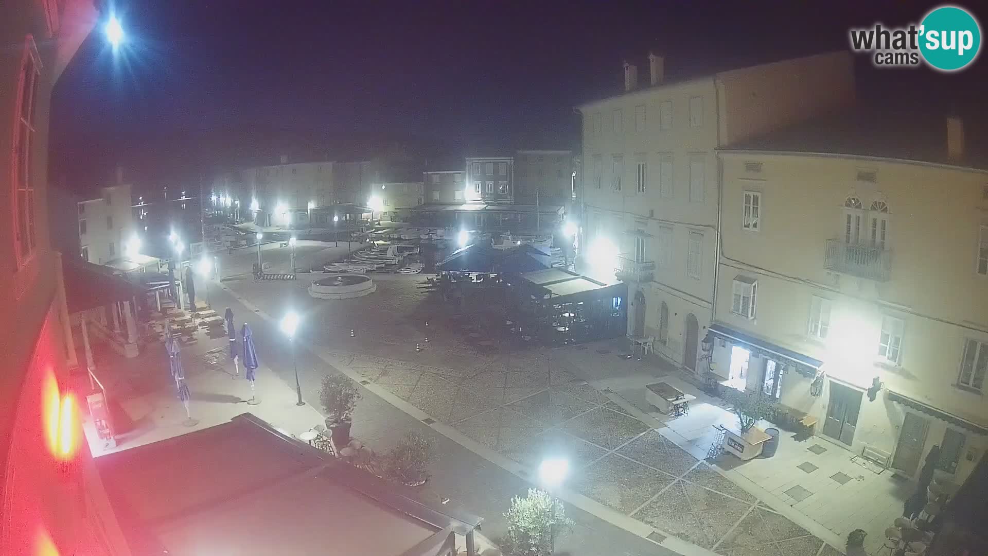 LIVE cam Cres città – piazza principale e “mandrač” – isola di Cherso – Croazia