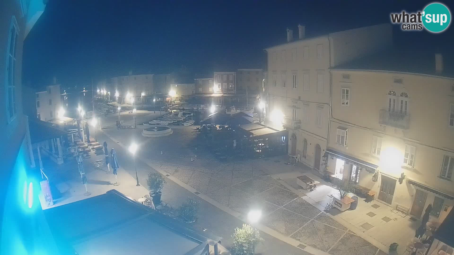 LIVE cam Cres city – main square and “mandrač” – Cres island – Croatia