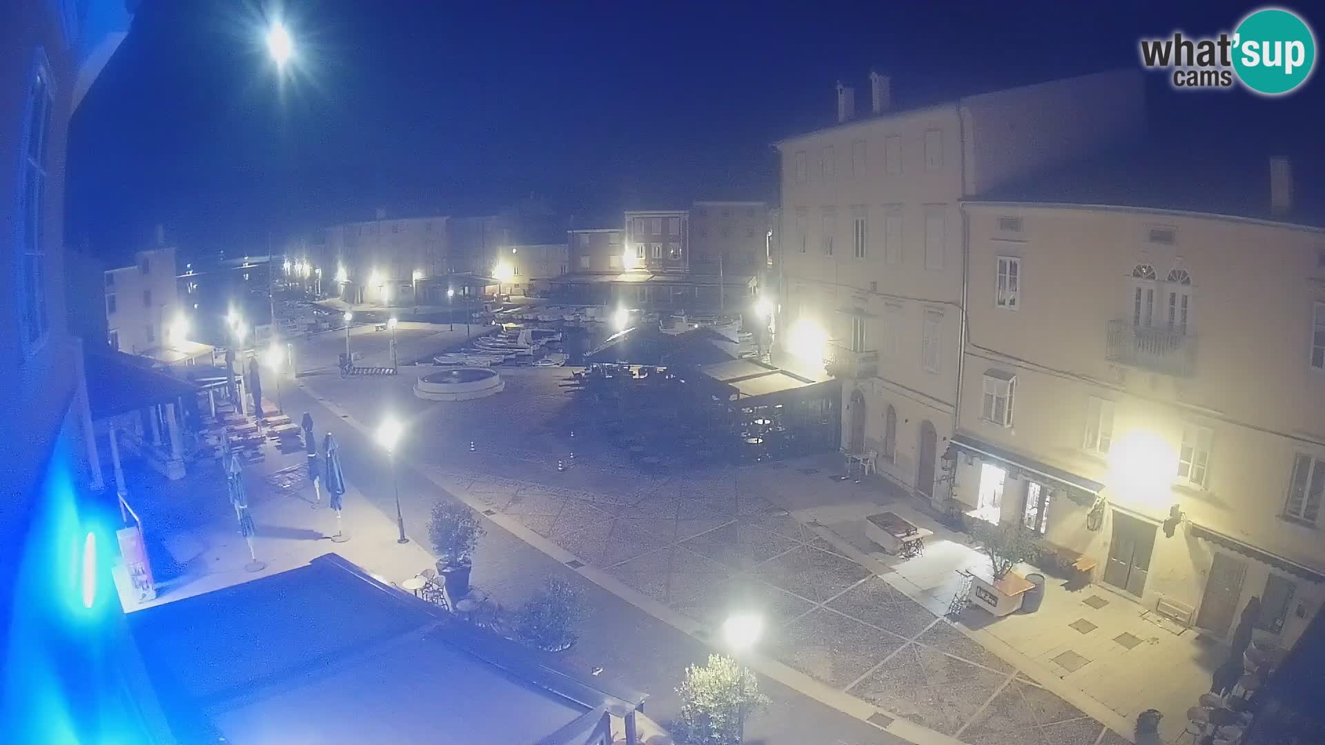 LIVE cam Cres Stadt – Hauptplatz und “mandrač” – Cres Insel – Kroatien