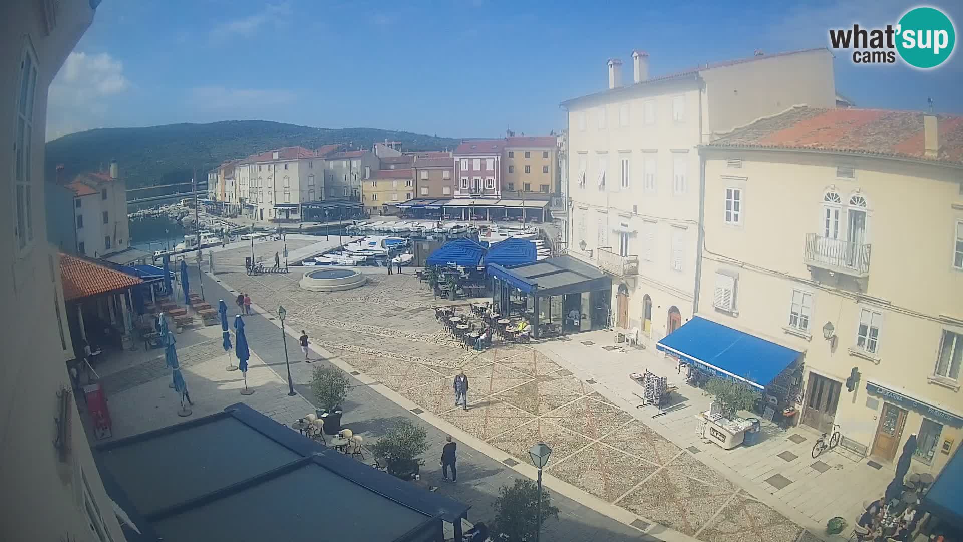 LIVE cam Cres city – main square and “mandrač” – Cres island – Croatia