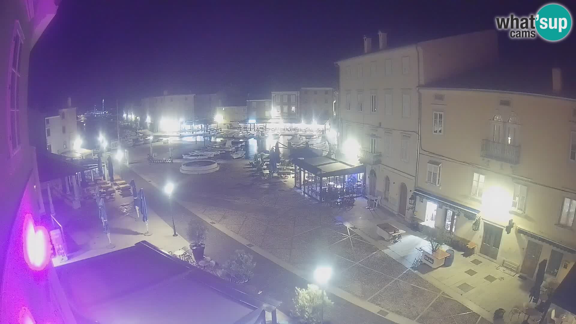 LIVE cam Cres city – main square and “mandrač” – Cres island – Croatia
