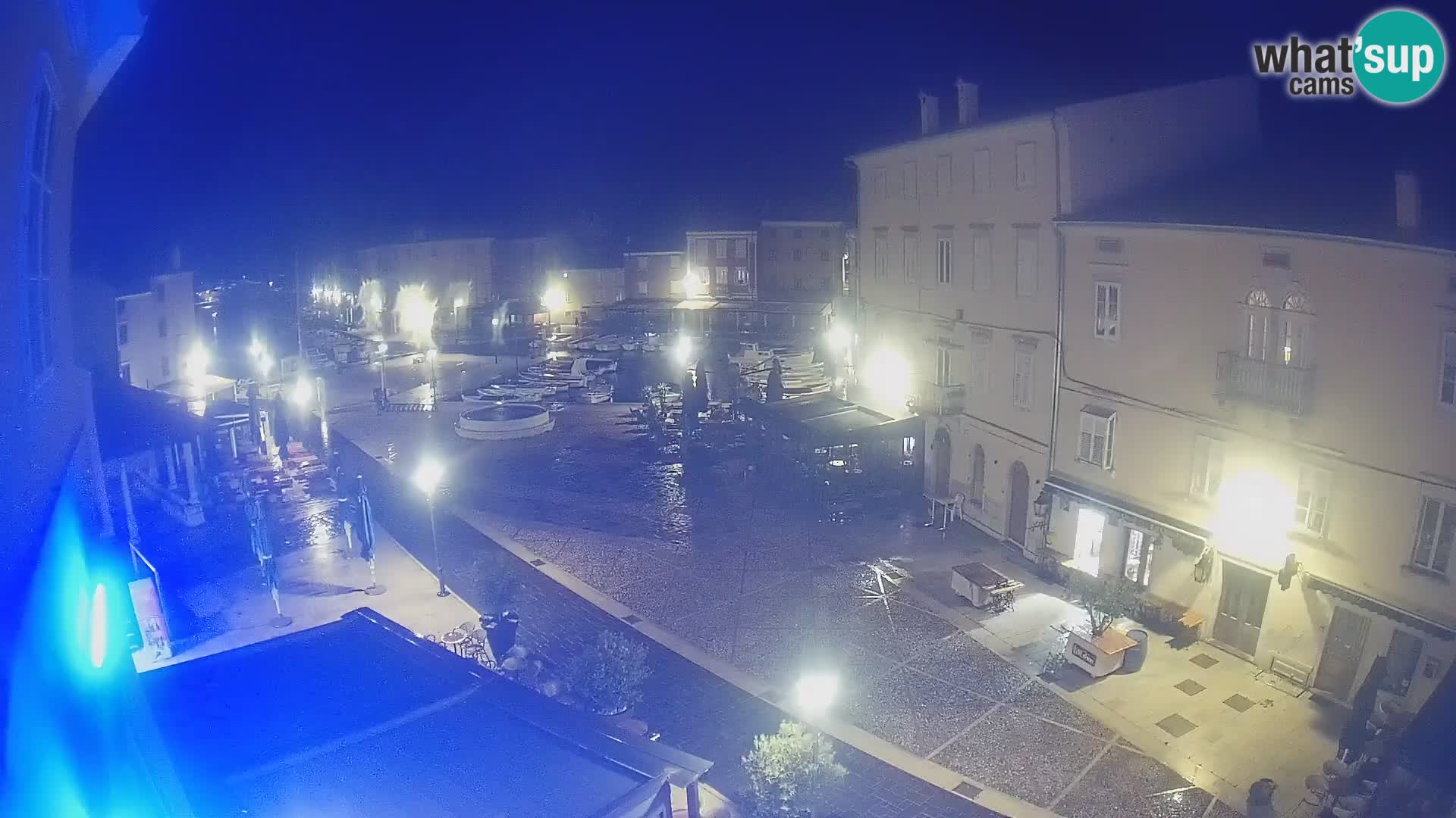 LIVE cam Cres city – main square and “mandrač” – Cres island – Croatia
