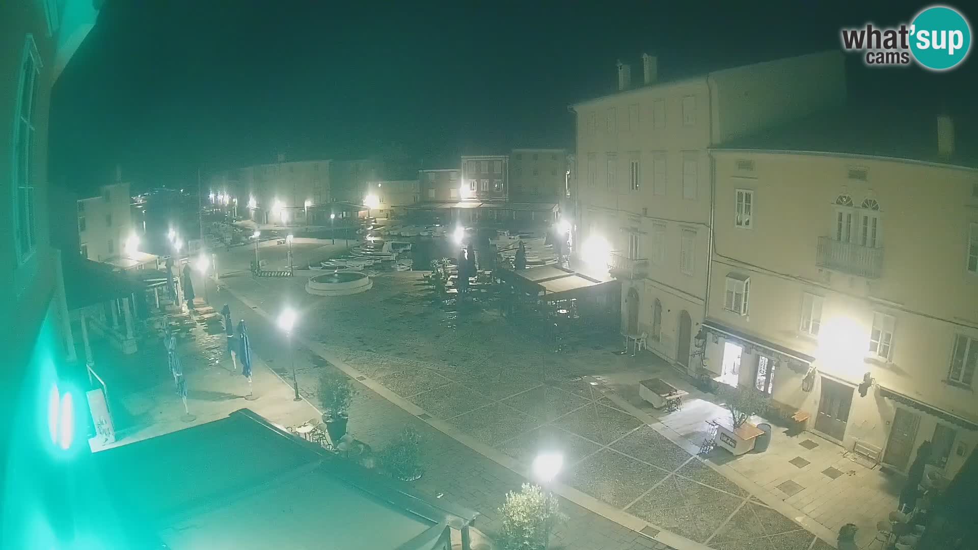 LIVE cam Cres city – main square and “mandrač” – Cres island – Croatia