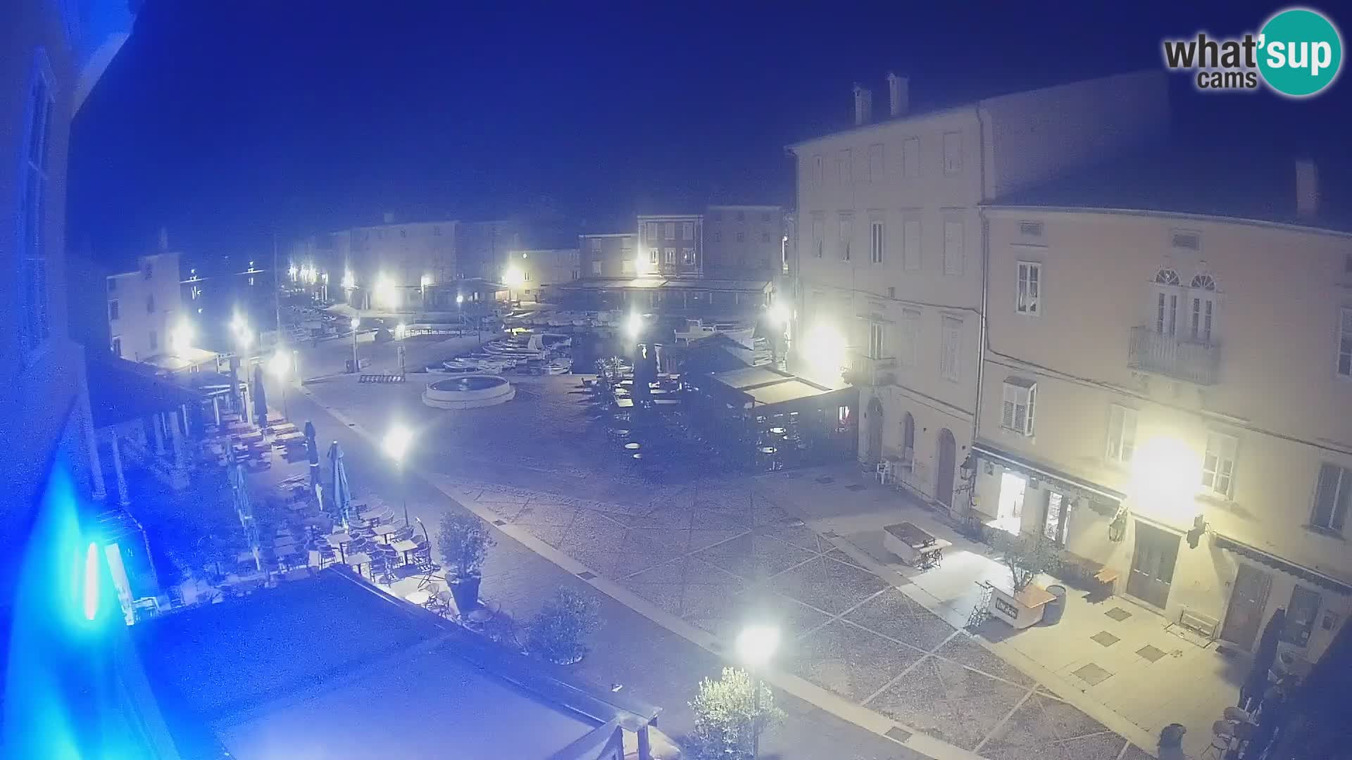 LIVE cam Cres città – piazza principale e “mandrač” – isola di Cherso – Croazia