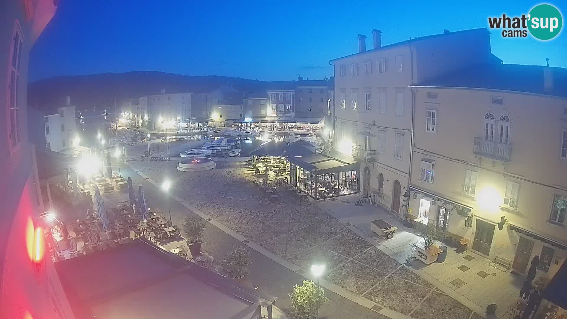 LIVE cam Cres city – main square and “mandrač” – Cres island – Croatia