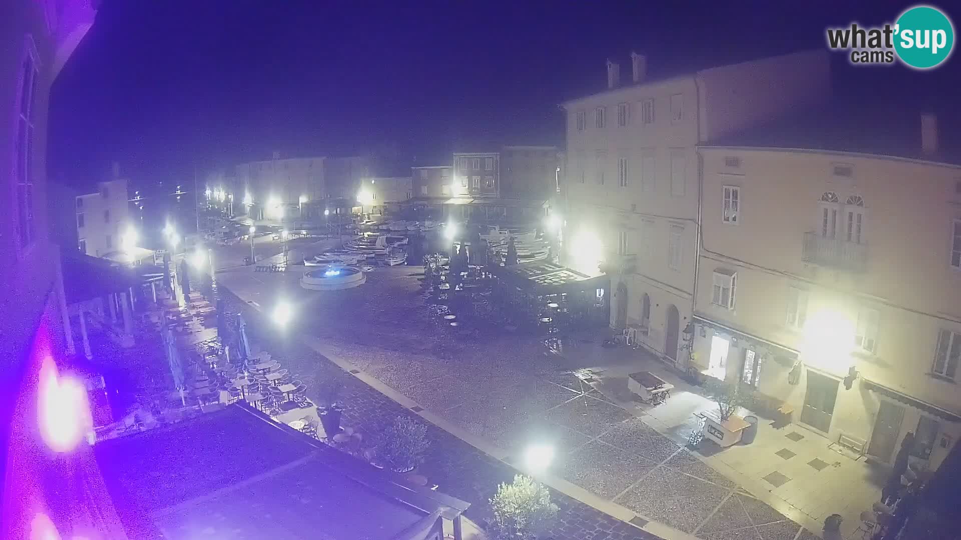 LIVE cam Cres città – piazza principale e “mandrač” – isola di Cherso – Croazia
