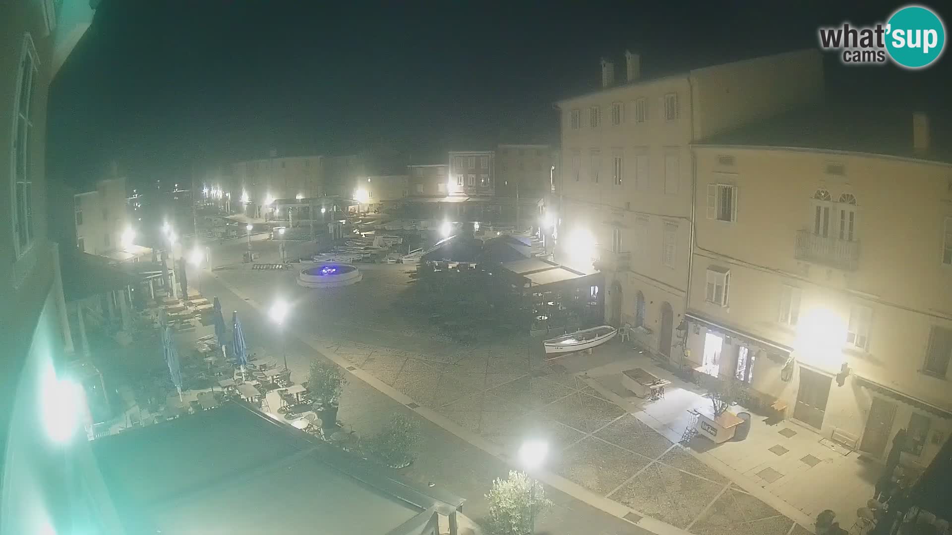 LIVE cam Cres città – piazza principale e “mandrač” – isola di Cherso – Croazia