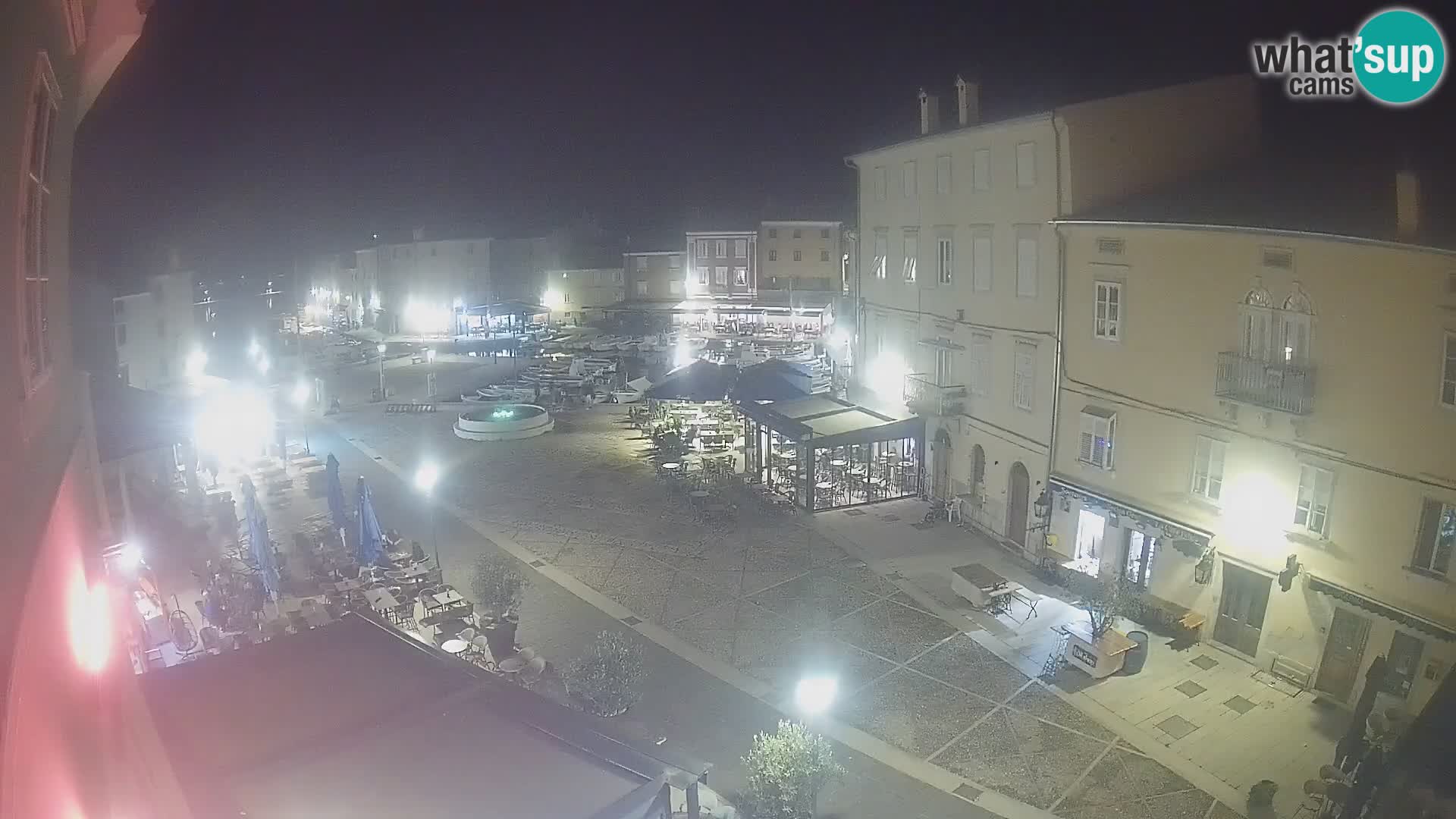 LIVE cam Cres città – piazza principale e “mandrač” – isola di Cherso – Croazia